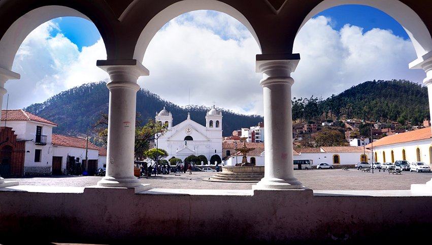Plaza2.jpg