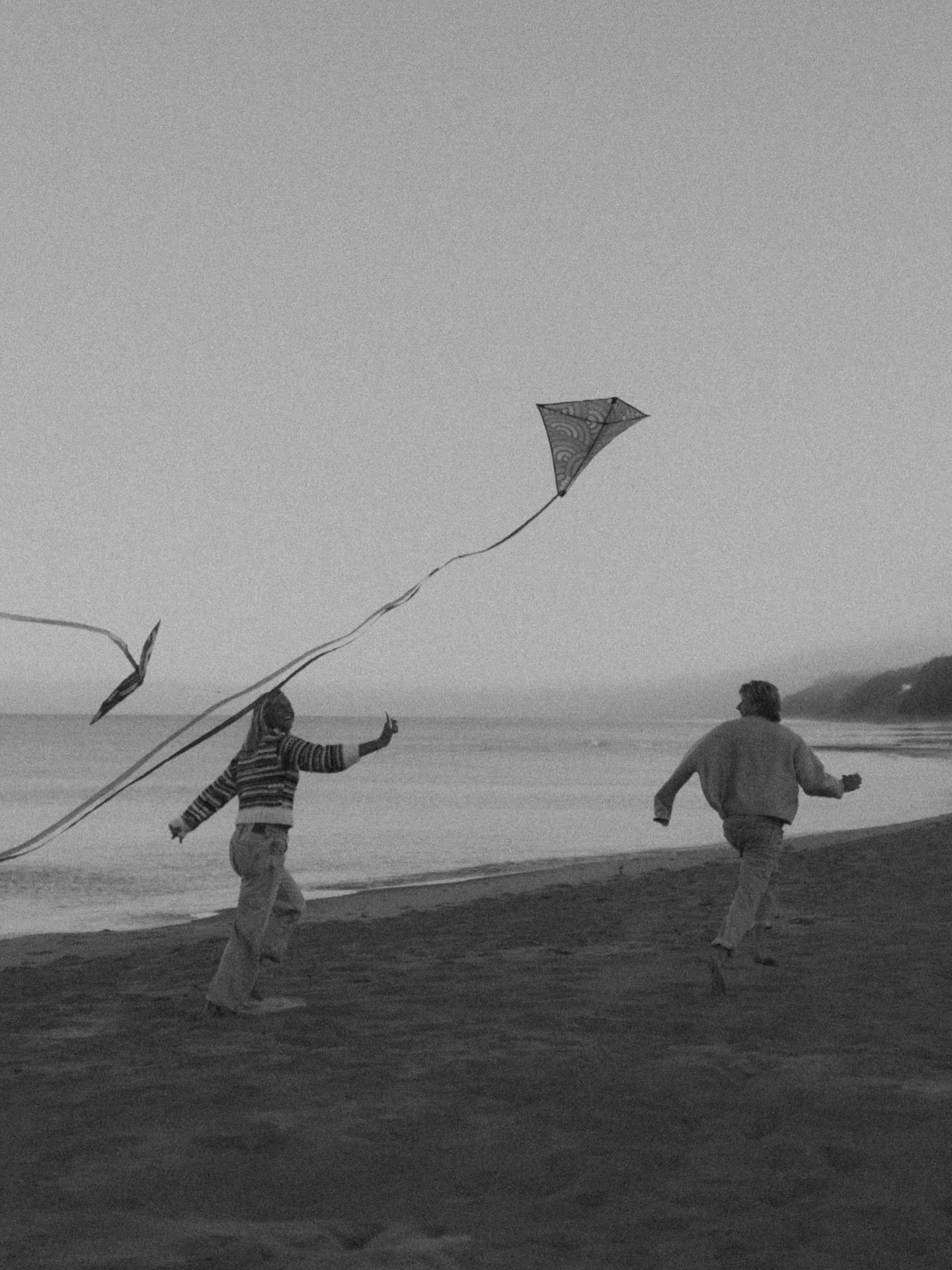 for the ones who romanticize real life 

#georgiaabigailphoto #beachcoupleshoot
#documentarylove
#storytellingphotographer
#artthatfeels
#romanticizingreallife
#inbetweenmoments #authenticlovestories
#coastalvibes #authenticlove #unscriptedposingapp 