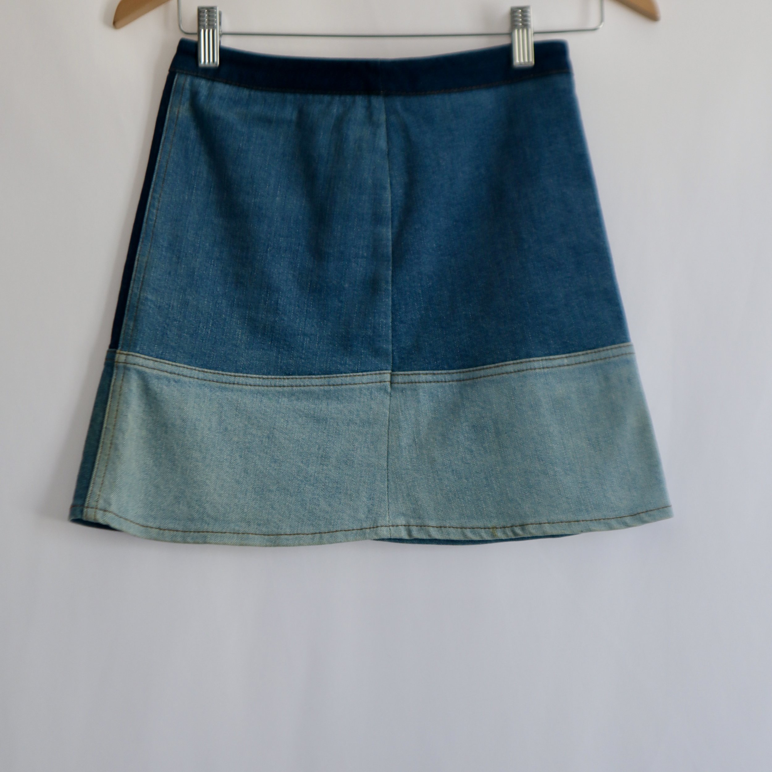 BLUE MINI SKIRT