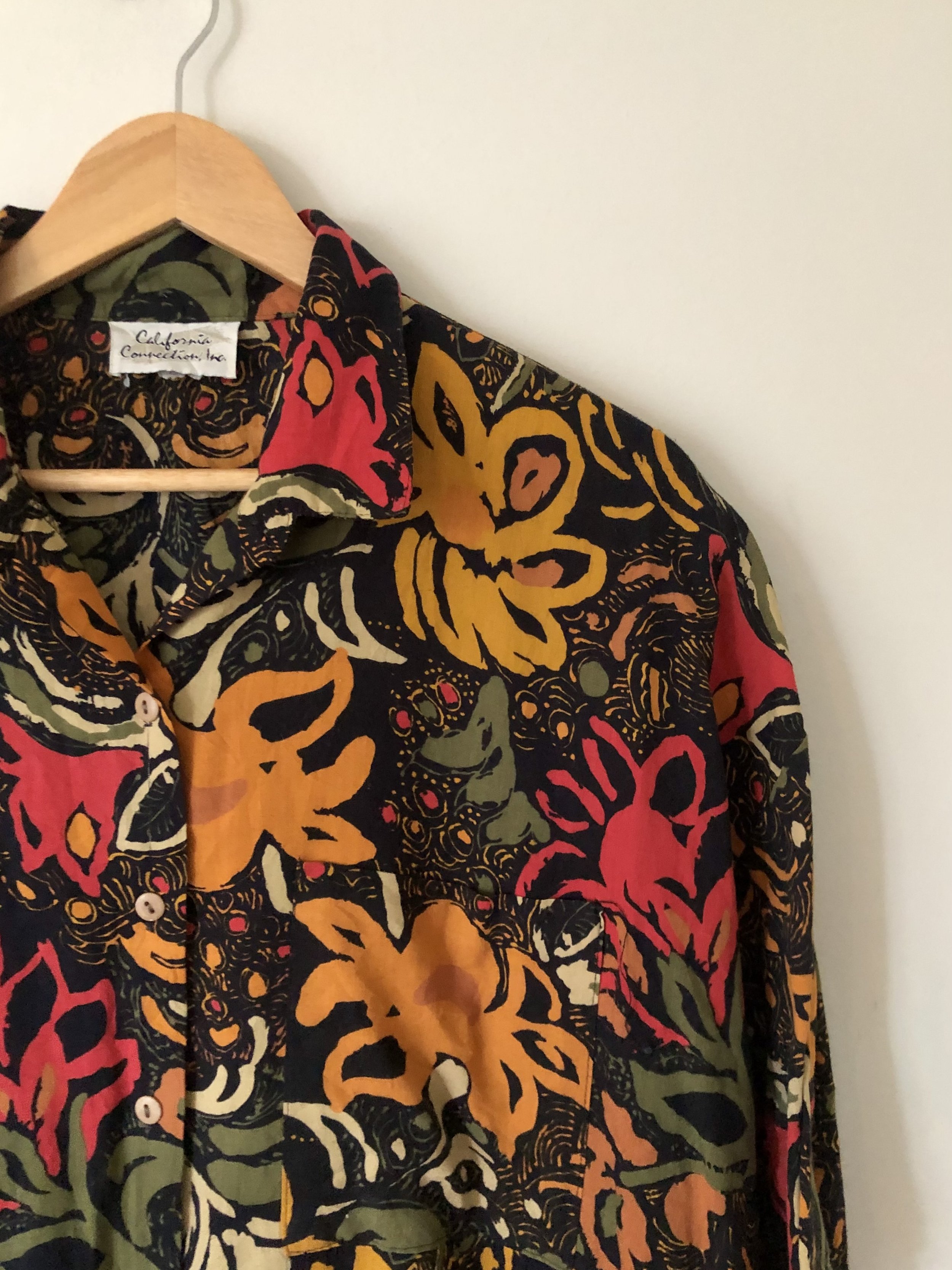 ABSTRACT BUTTON UP SHIRT
