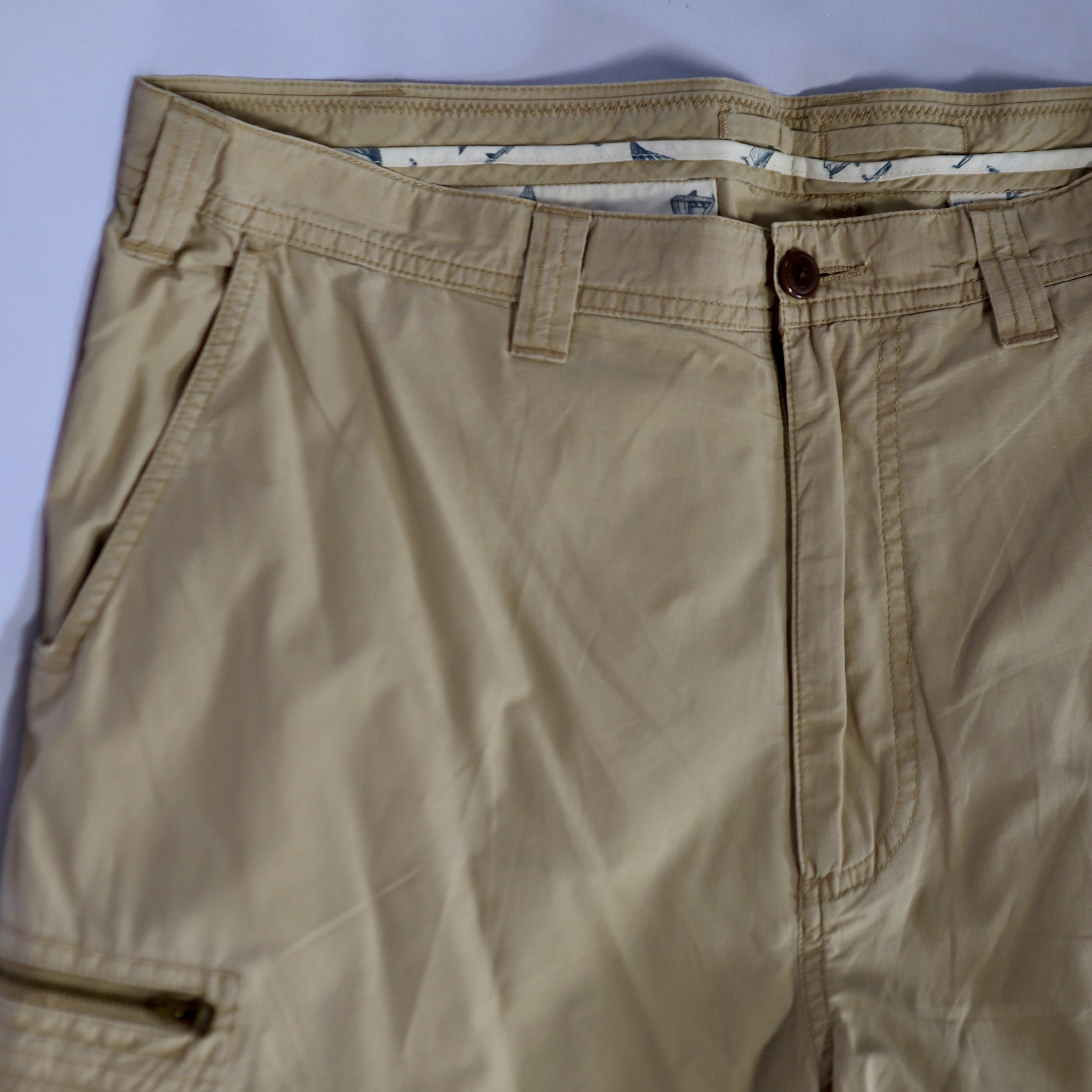 NAUTICA UTILITY SHORTS - SIZE 36
