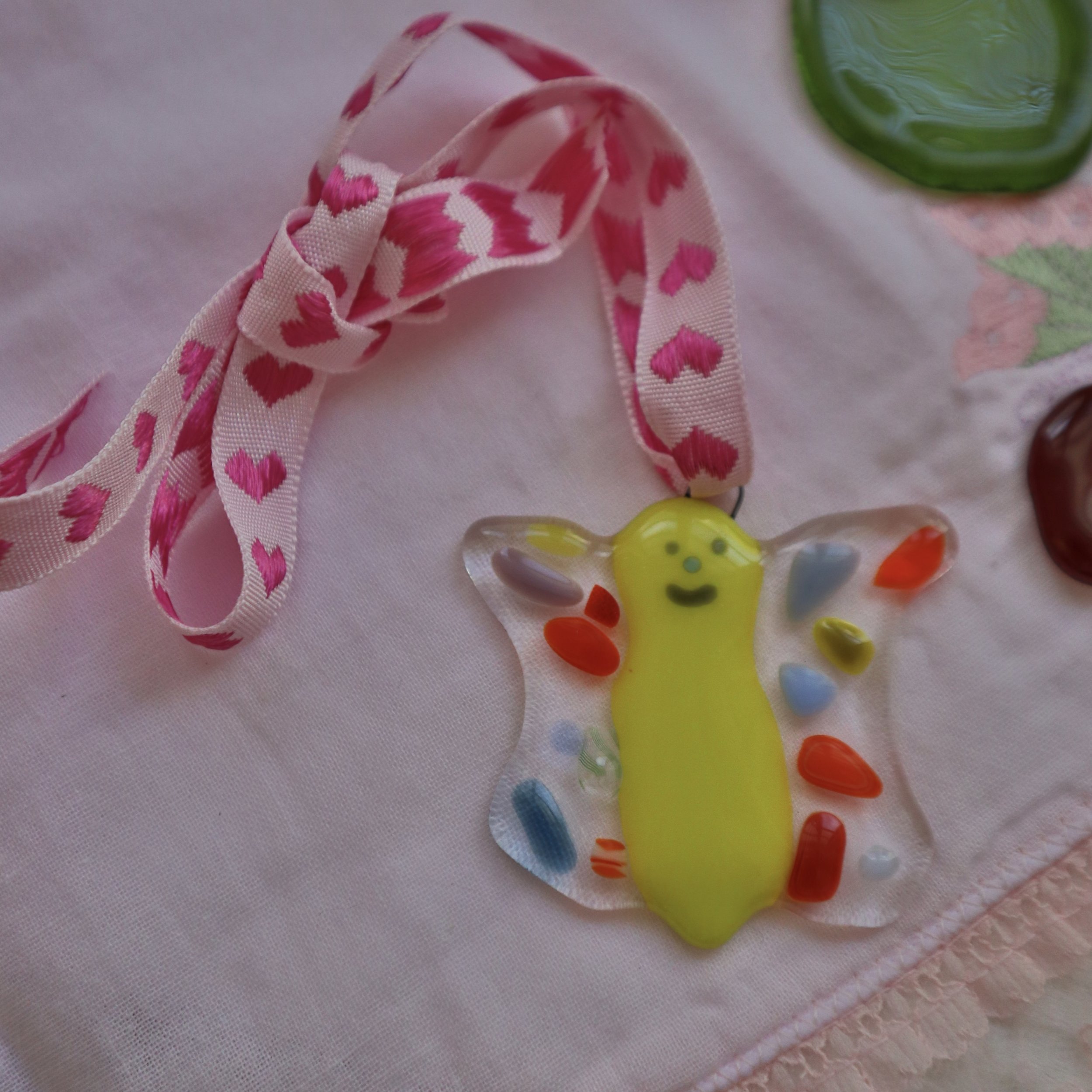 HAPPY BUTTERFLY ORNAMENT
