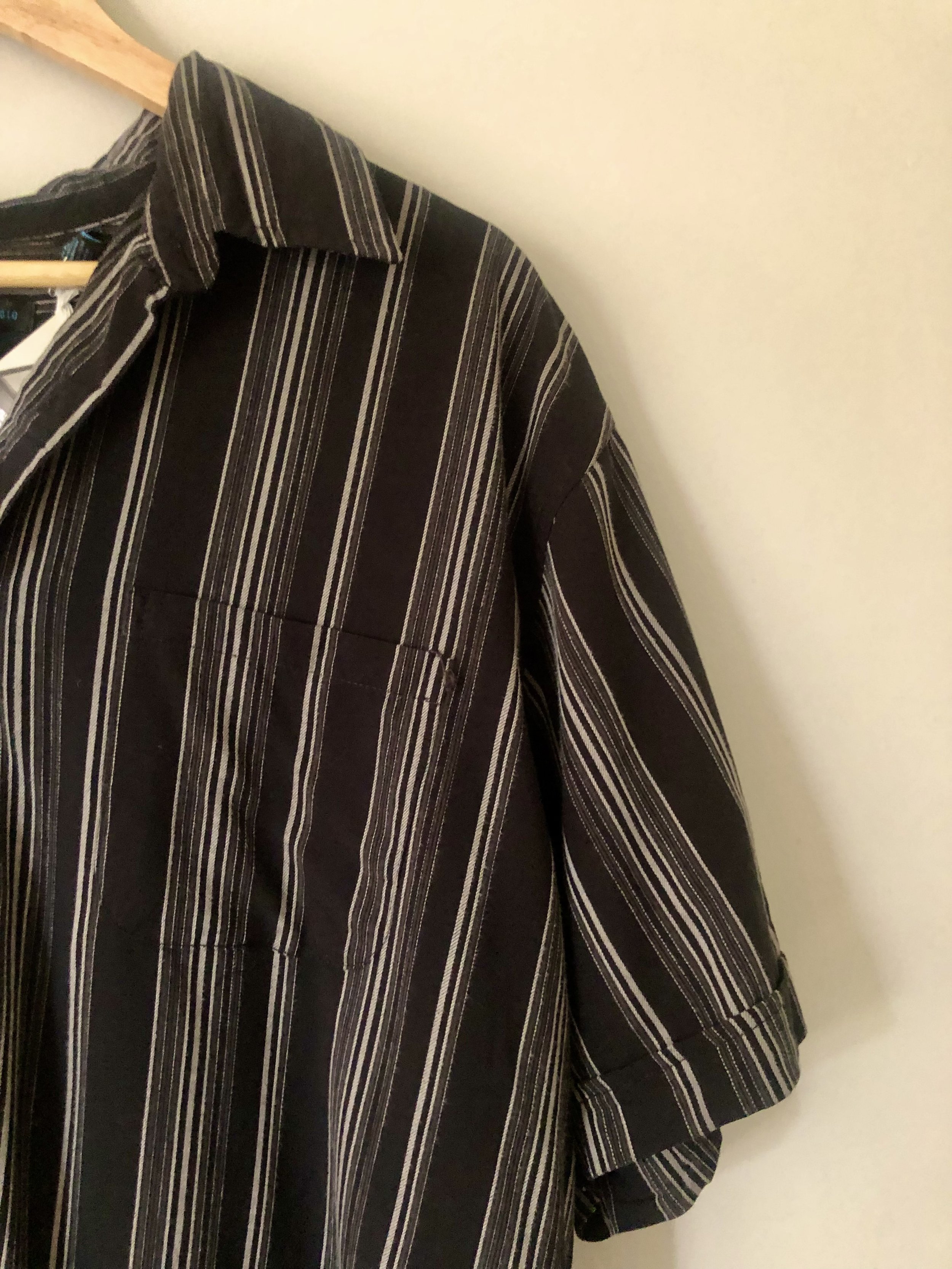 Van Heusen collared button up