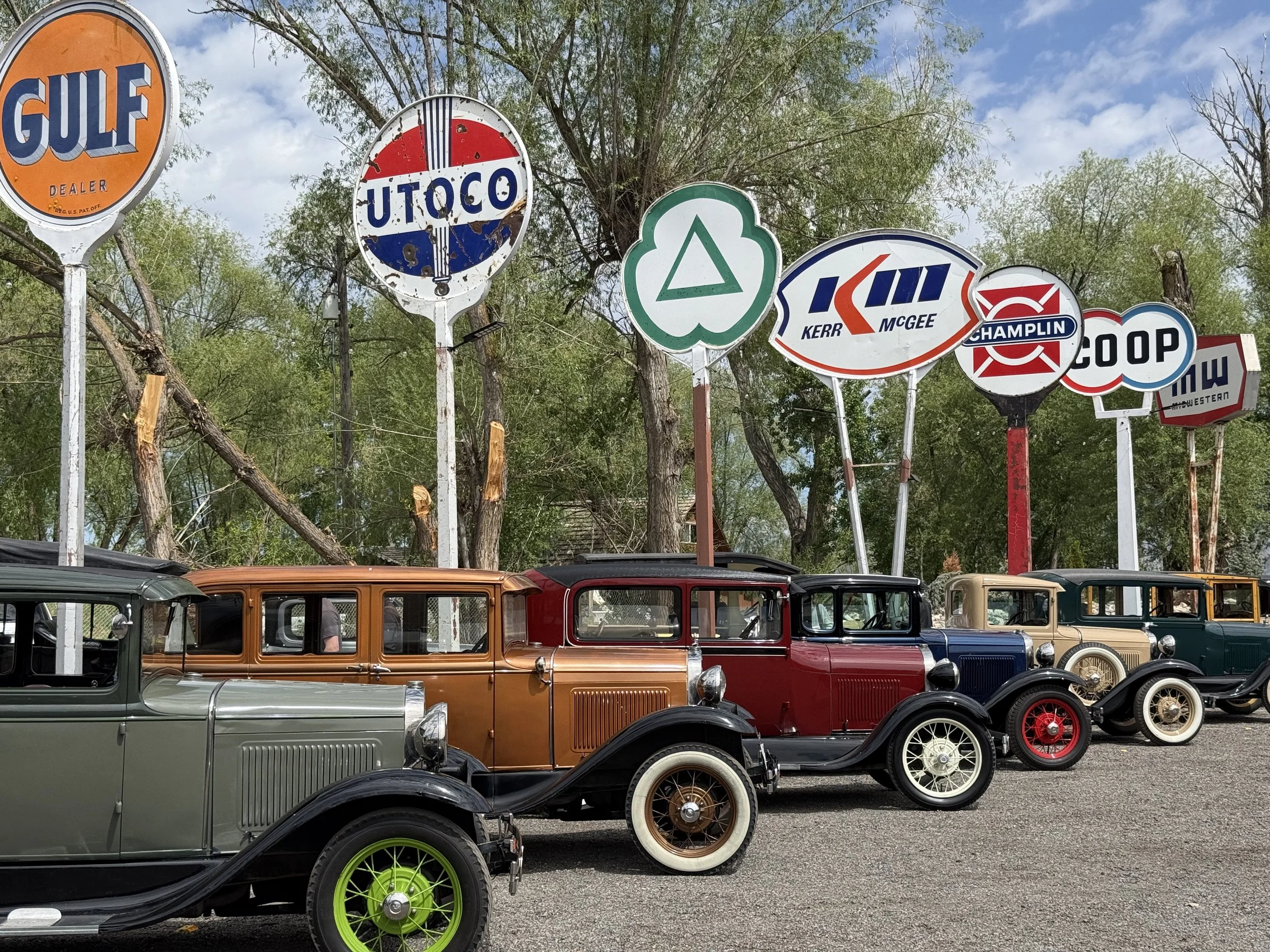 On-site parking lot at a Provo event venue filled with guest vehicles at dusk