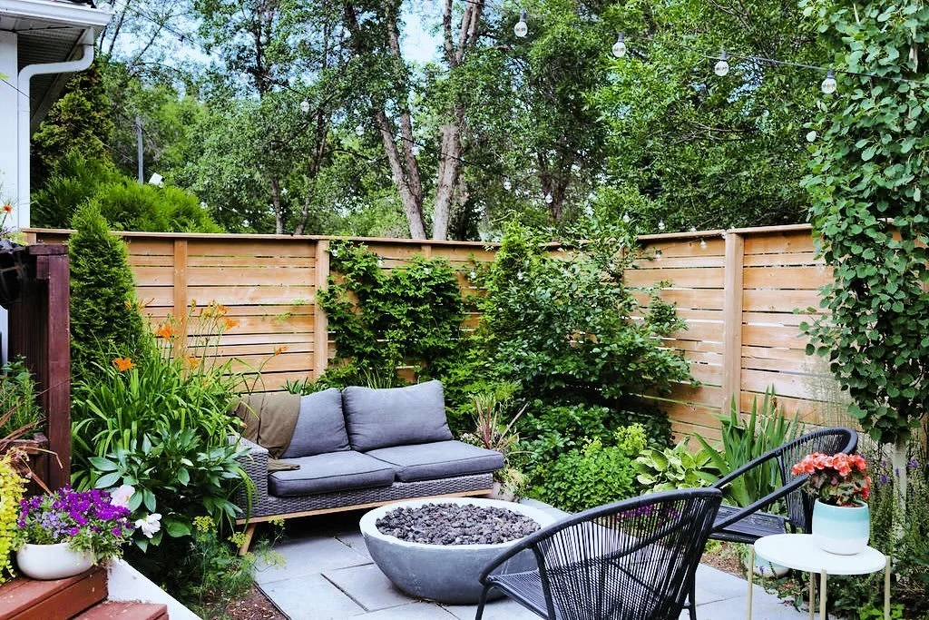 Bring on the heat. YEG summers 4&mdash;&gt;
.
.
📷 @sharon_litchfield