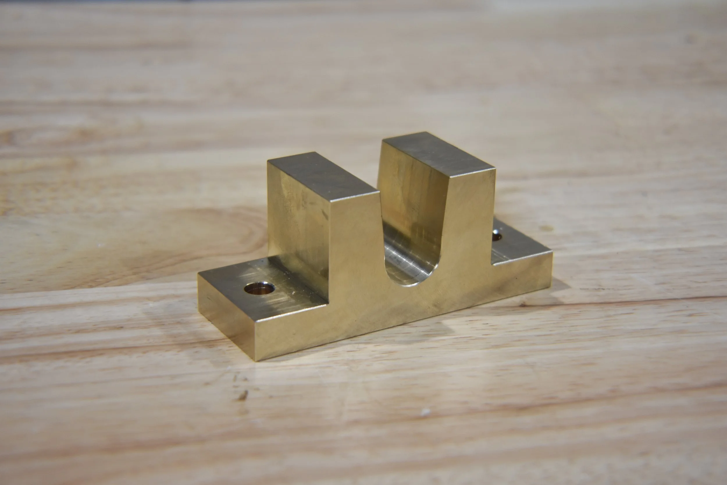 A small, metal piece