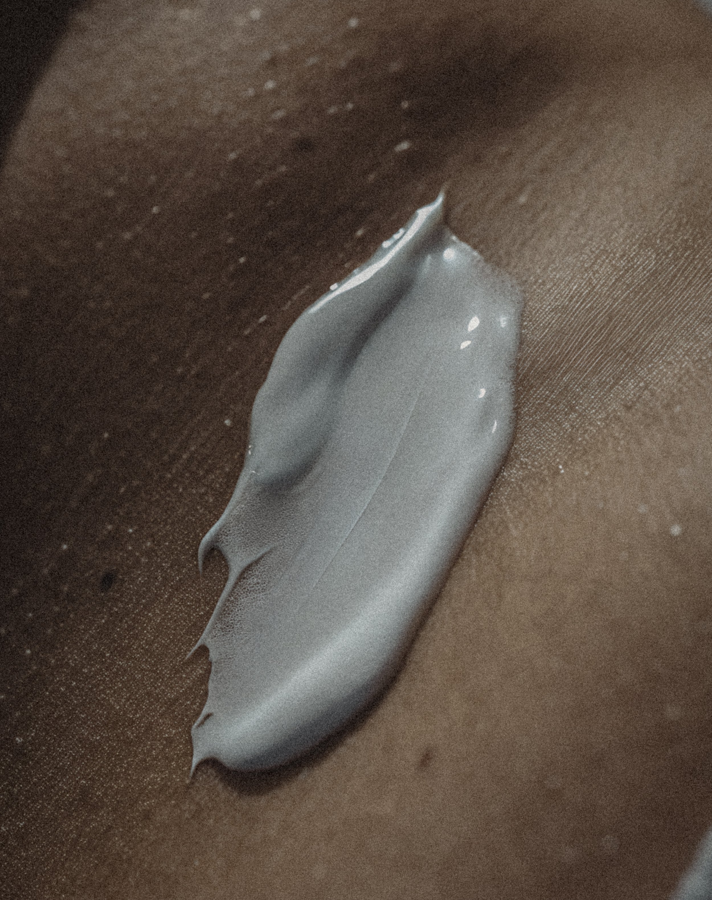 moisturizer_on_skin_closeup_texture.jpg