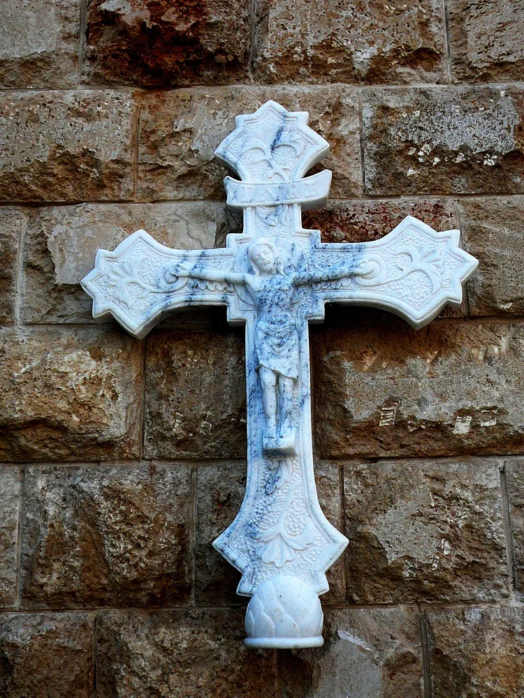marble cross-israel-2019.webp