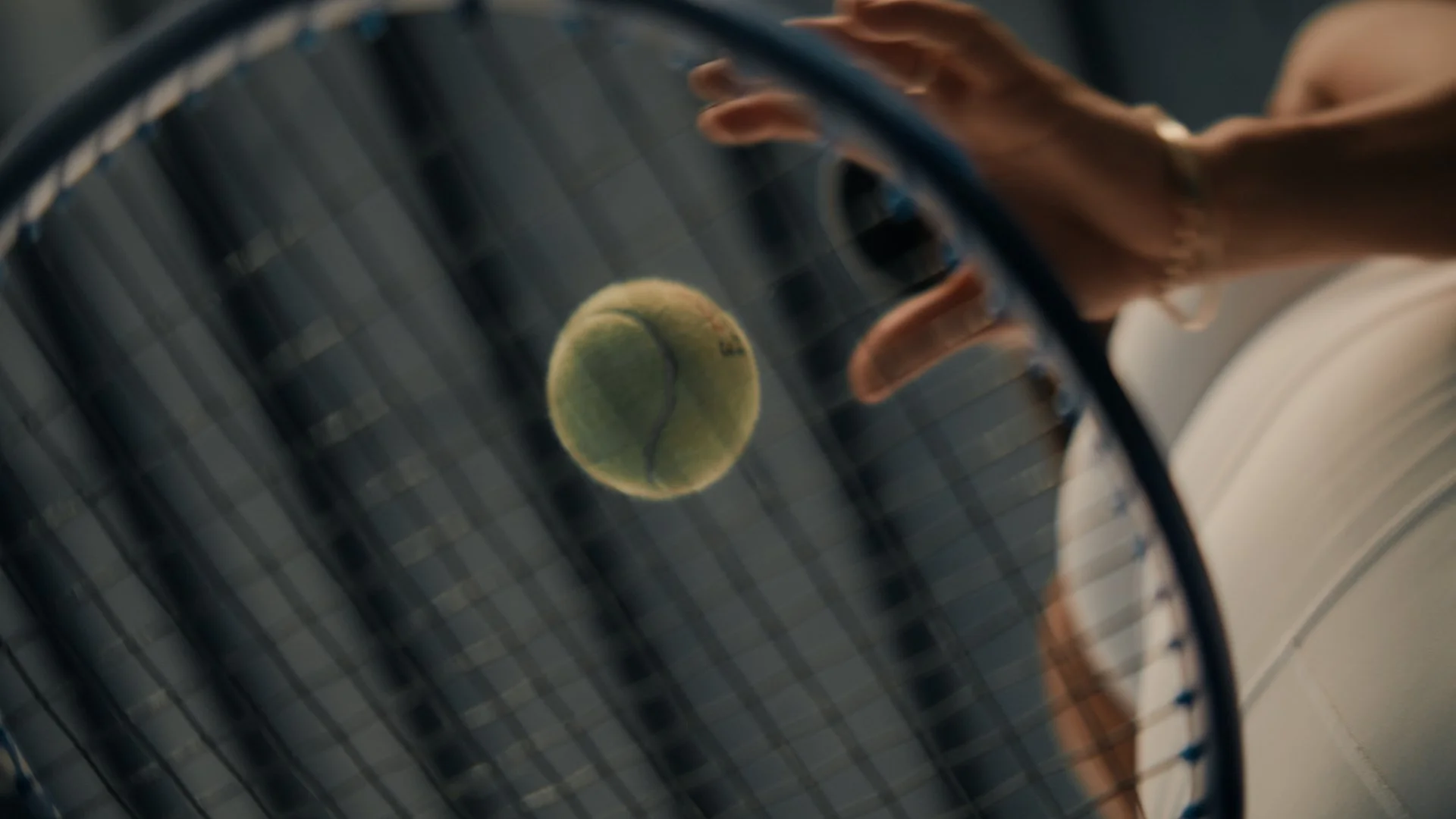 Go Good X Taleia Tuatao God edit.00_00_57_20.Still009.jpg