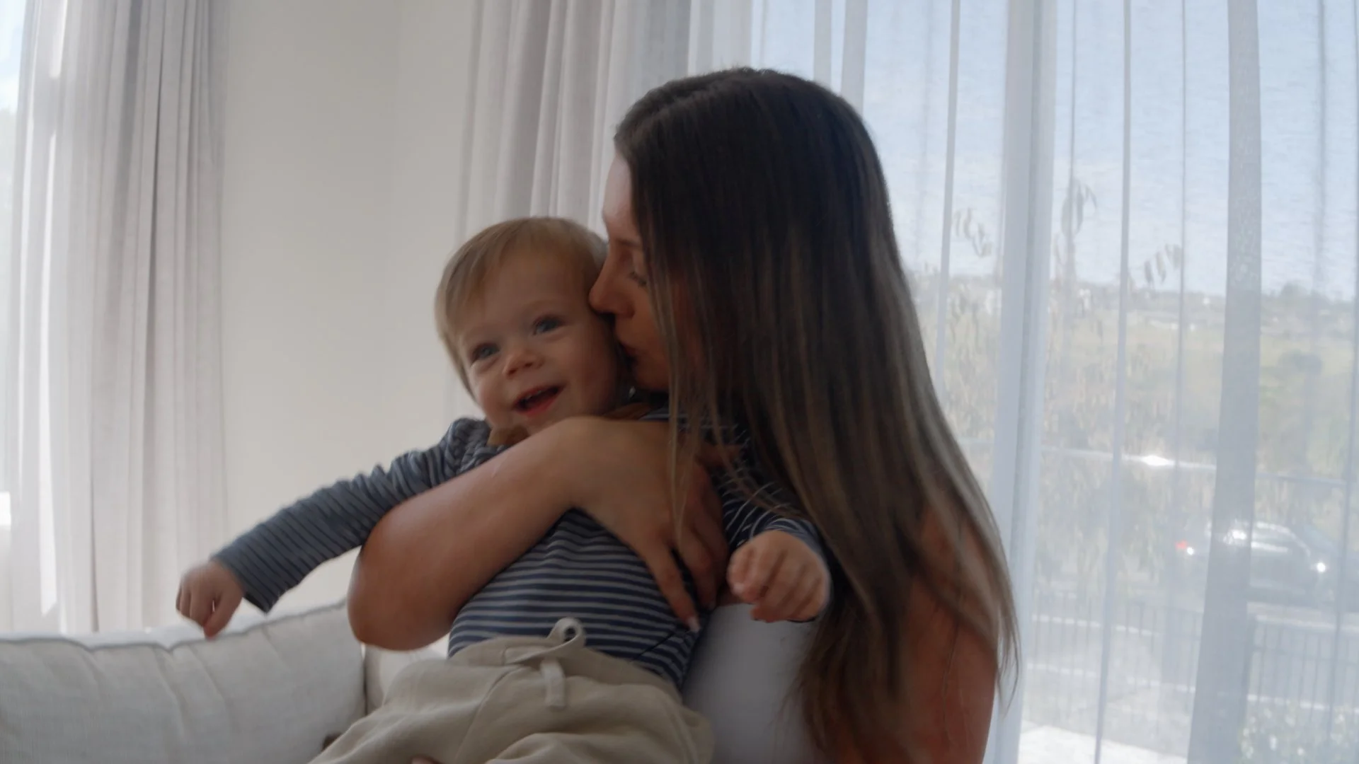 MOVE WOMEN.00_00_26_15.Still048.jpg