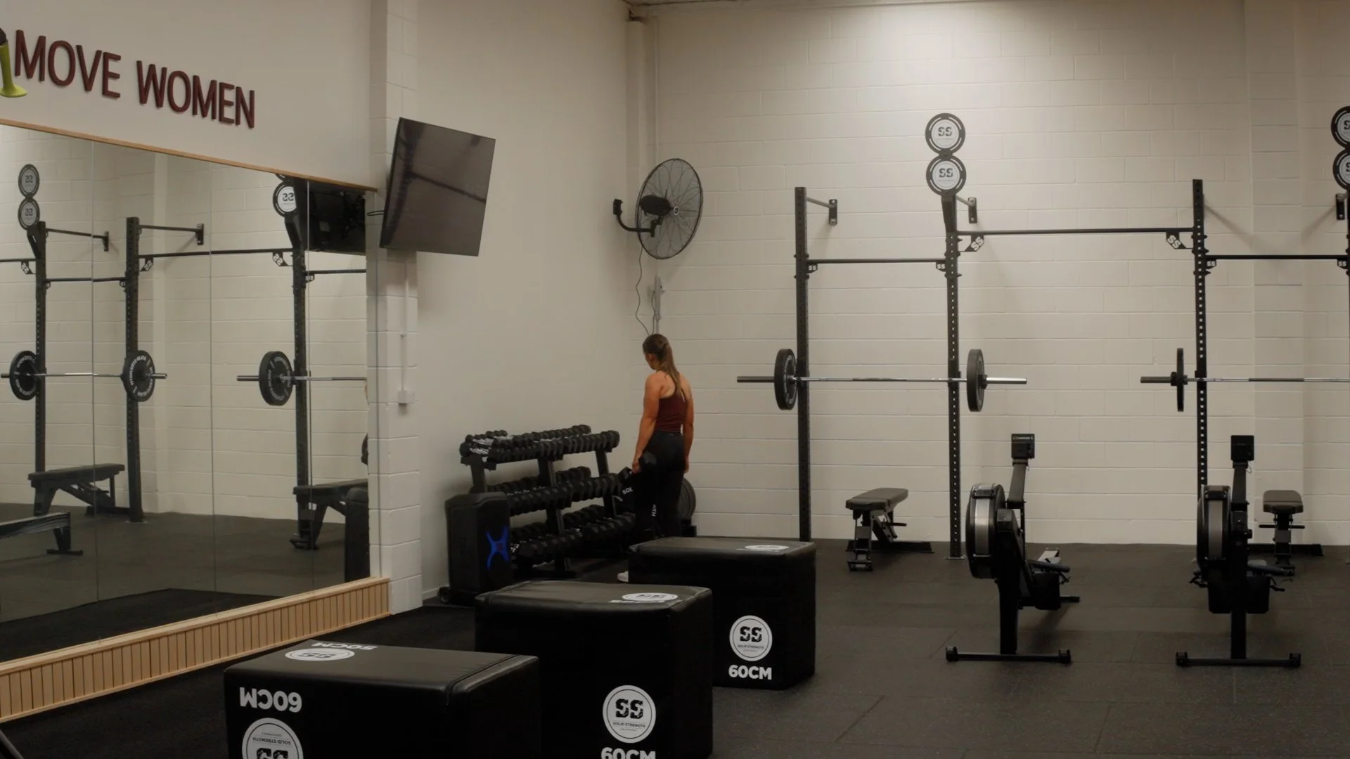 MOVE WOMEN.00_00_31_20.Still049.jpg