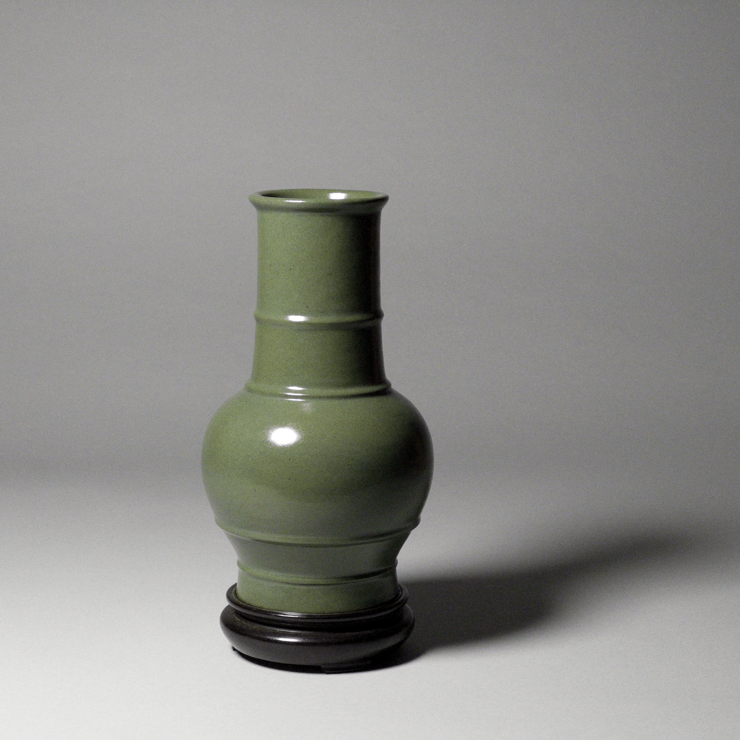Tea dust vase by Miura Chikusen I (1854-1915)