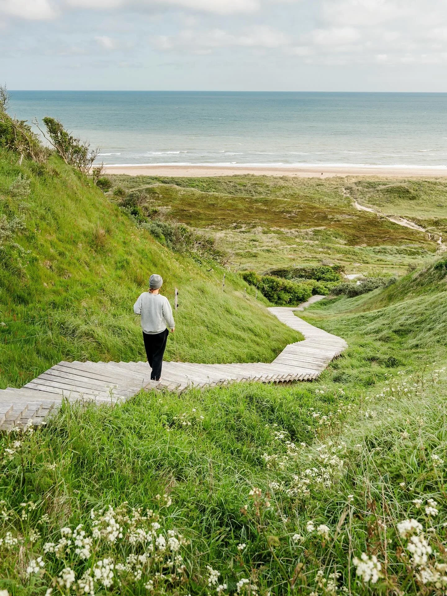 Nowhere else I&rsquo;d rather be for the summer than home in Denmark 💙 #westcoast #vanlife 

.
.
.
.
#visitdenmark #nordjylland #camperlife #udeliv #wander #keepitwild #nordic #vesterhavet #vestkysten #svinkl&oslash;v #liveterbestute #oceantherapy