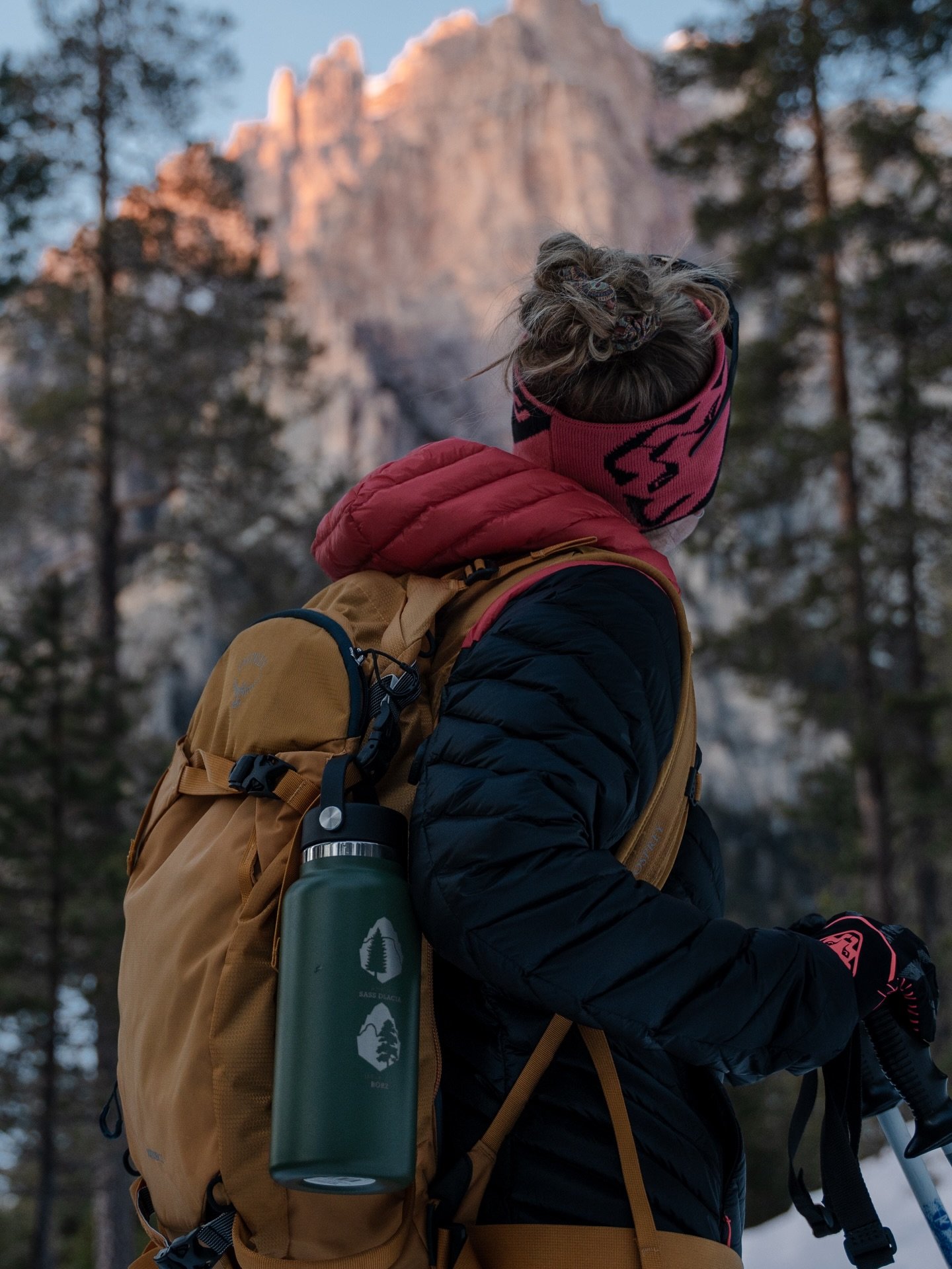 Days to reconnect with nature 💚 @camping_sass_dlacia 
#dolomiti #roadtrip #vanlife #naturelover #mountainviews