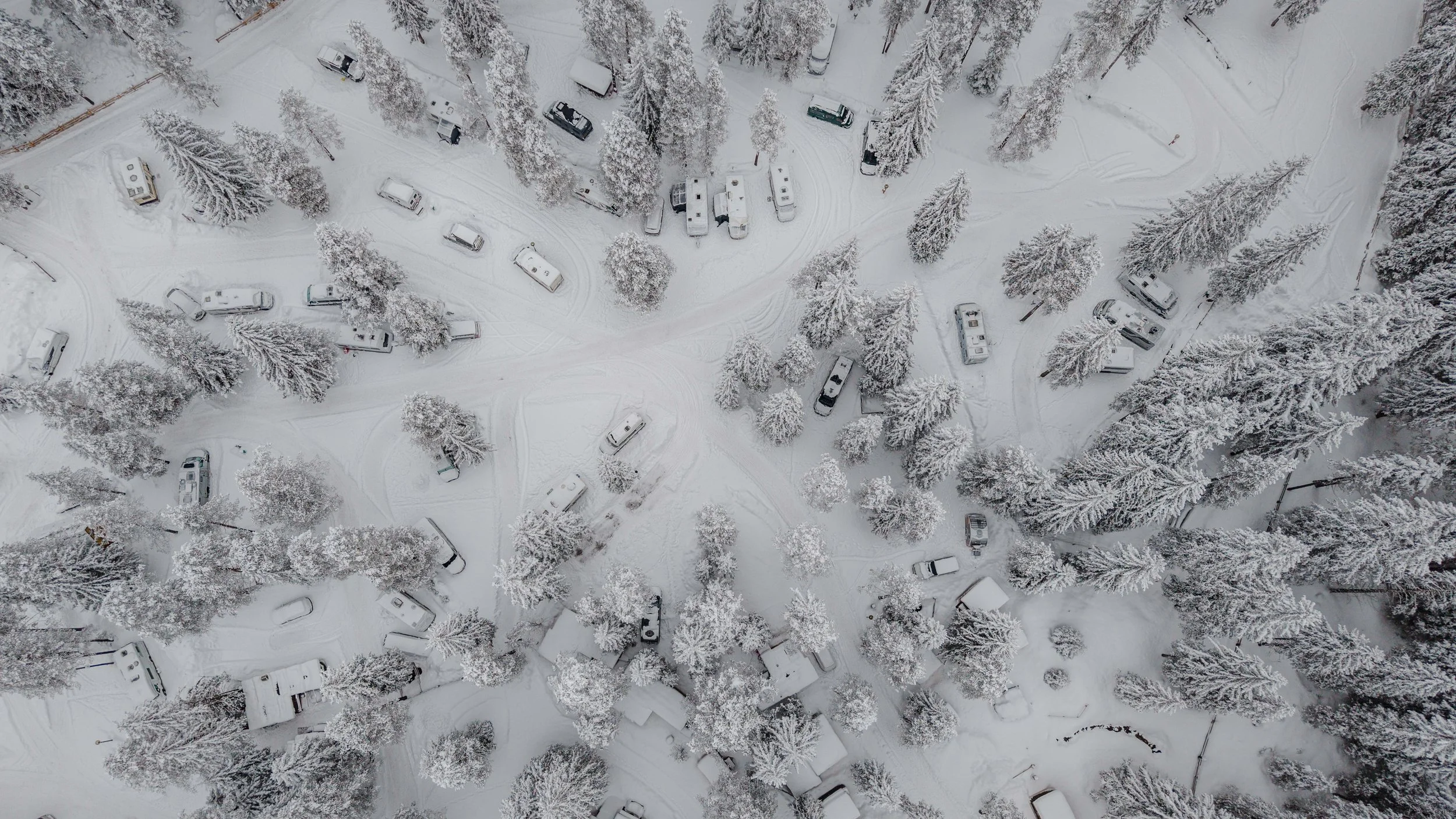 Vinter camping Dolomittene I autocamper