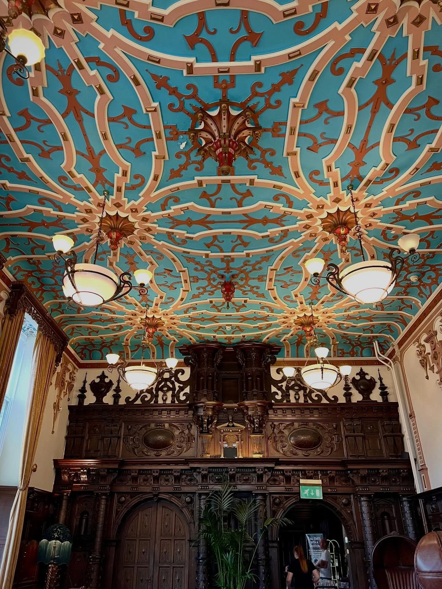 🌟

@crewehallcheshire

🌟If you have visited Crewe Hall Hotel &amp; Spa I am sure you want to be there again and again ❤️
🌟If you have not yet visited stay tuned as I will post everything. Hope you get inspired ❤️
🌟It is a magnificent place with s