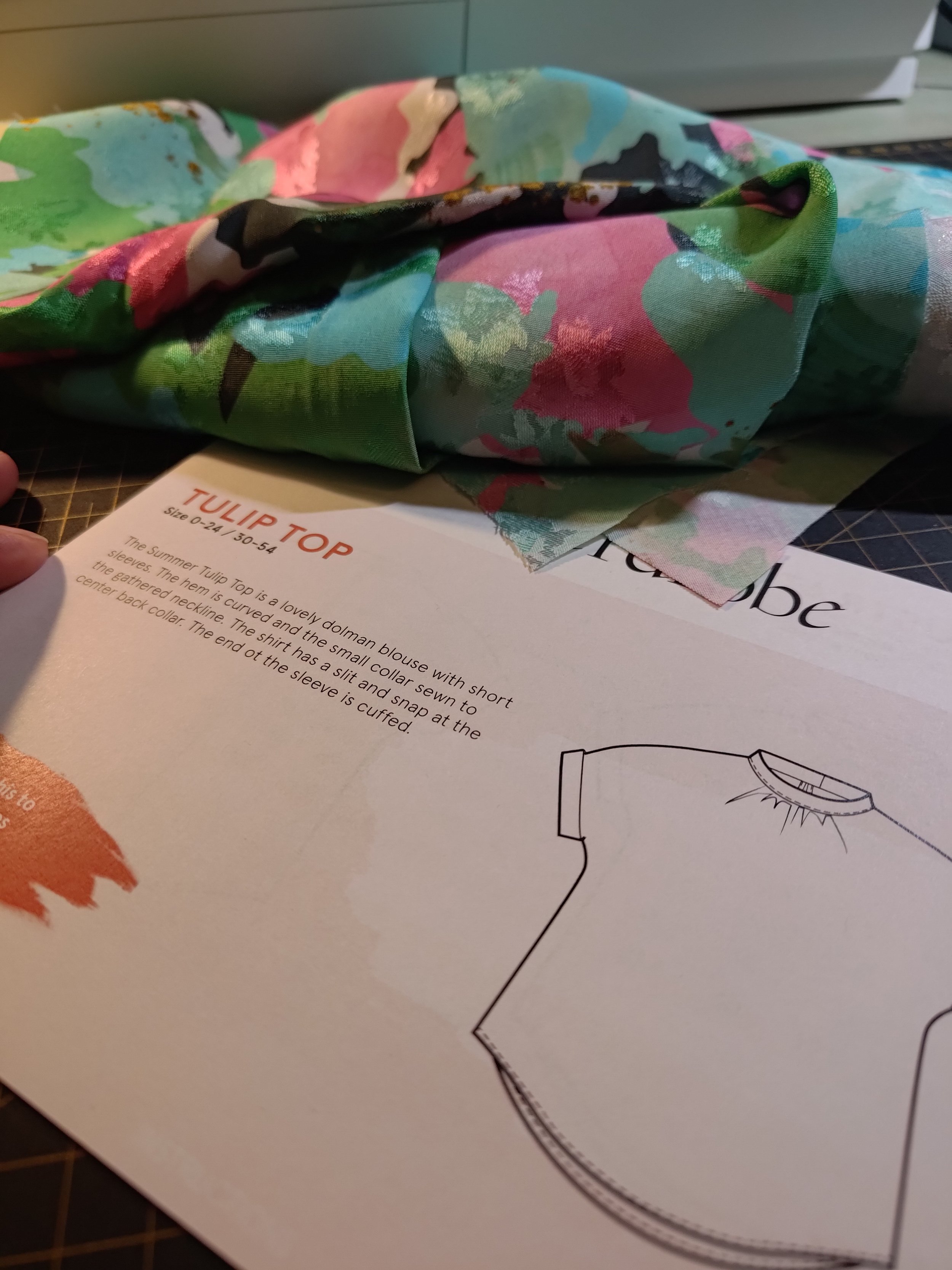 Slow-fashion makes - Tulip top and Kika viscose Jacquard fabric 