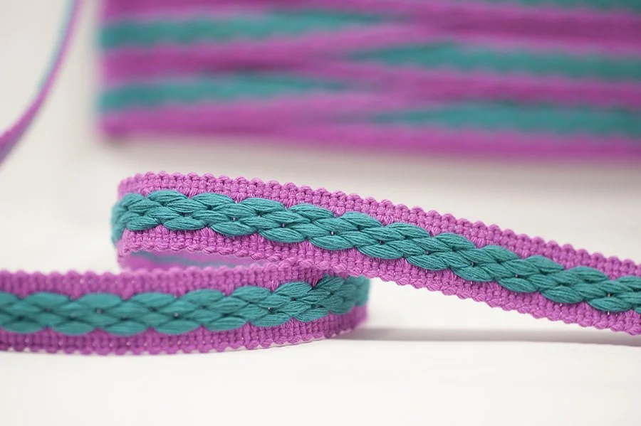 Trimming  cotton mix - cyclamen & verdant bulk 15m