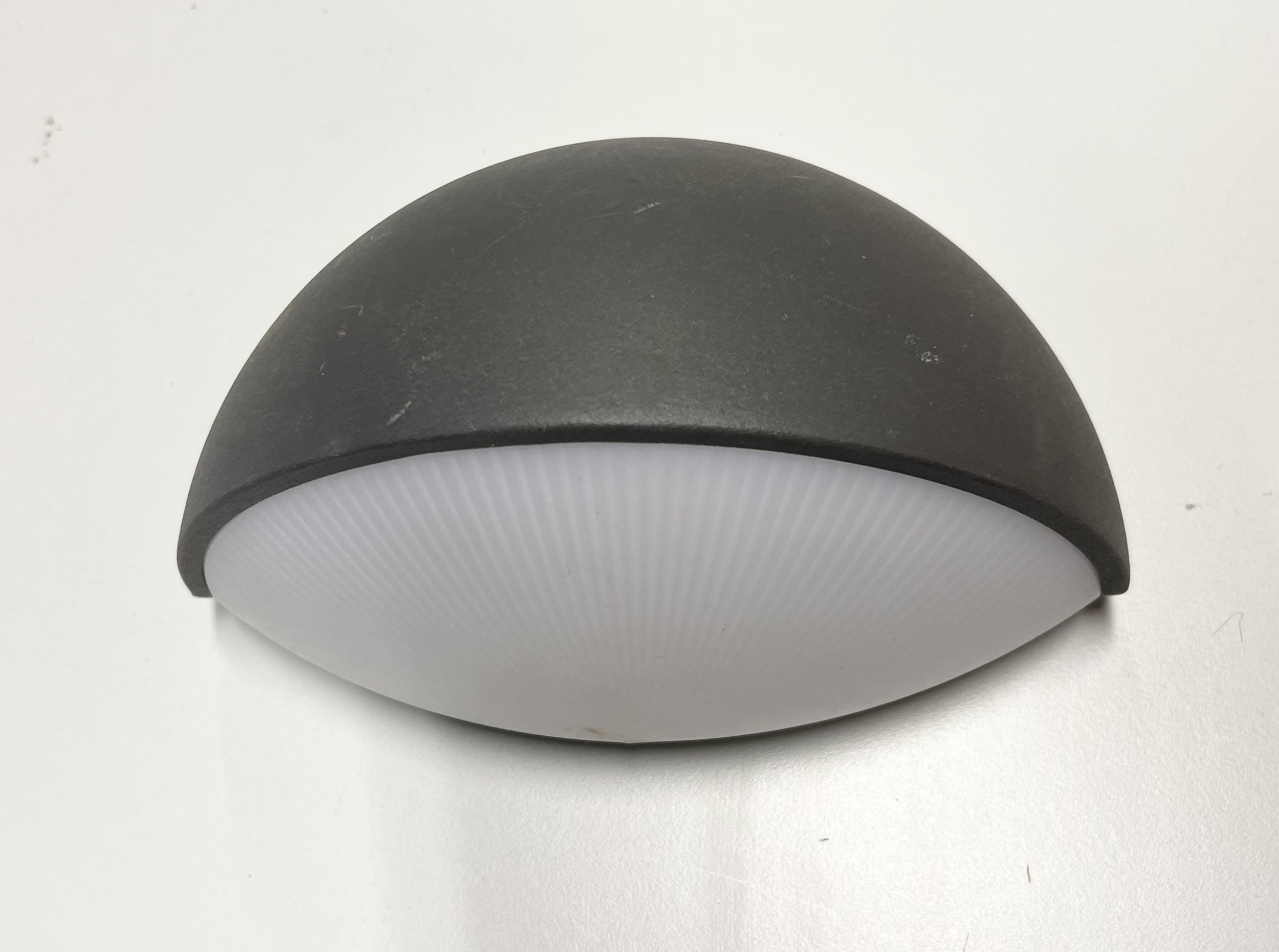 Outdoor Wall Light