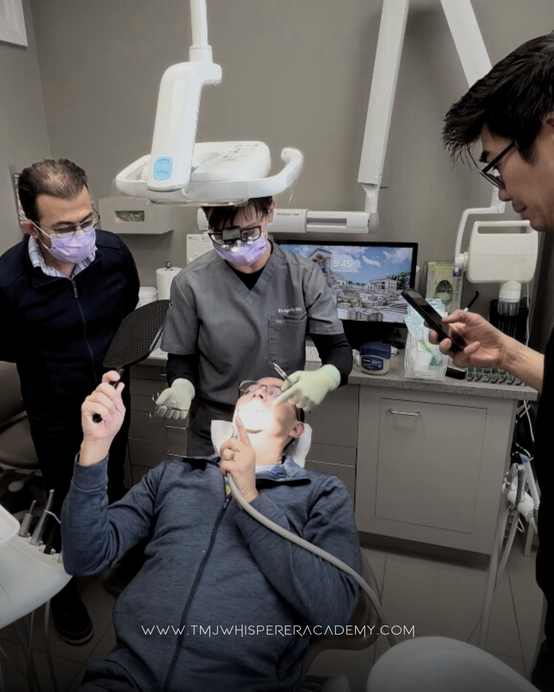 Dr. Agatha Bis - Courses for dentists