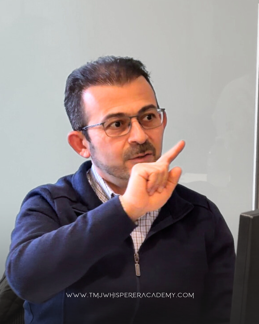 Dr. Agatha Bis - Dental courses