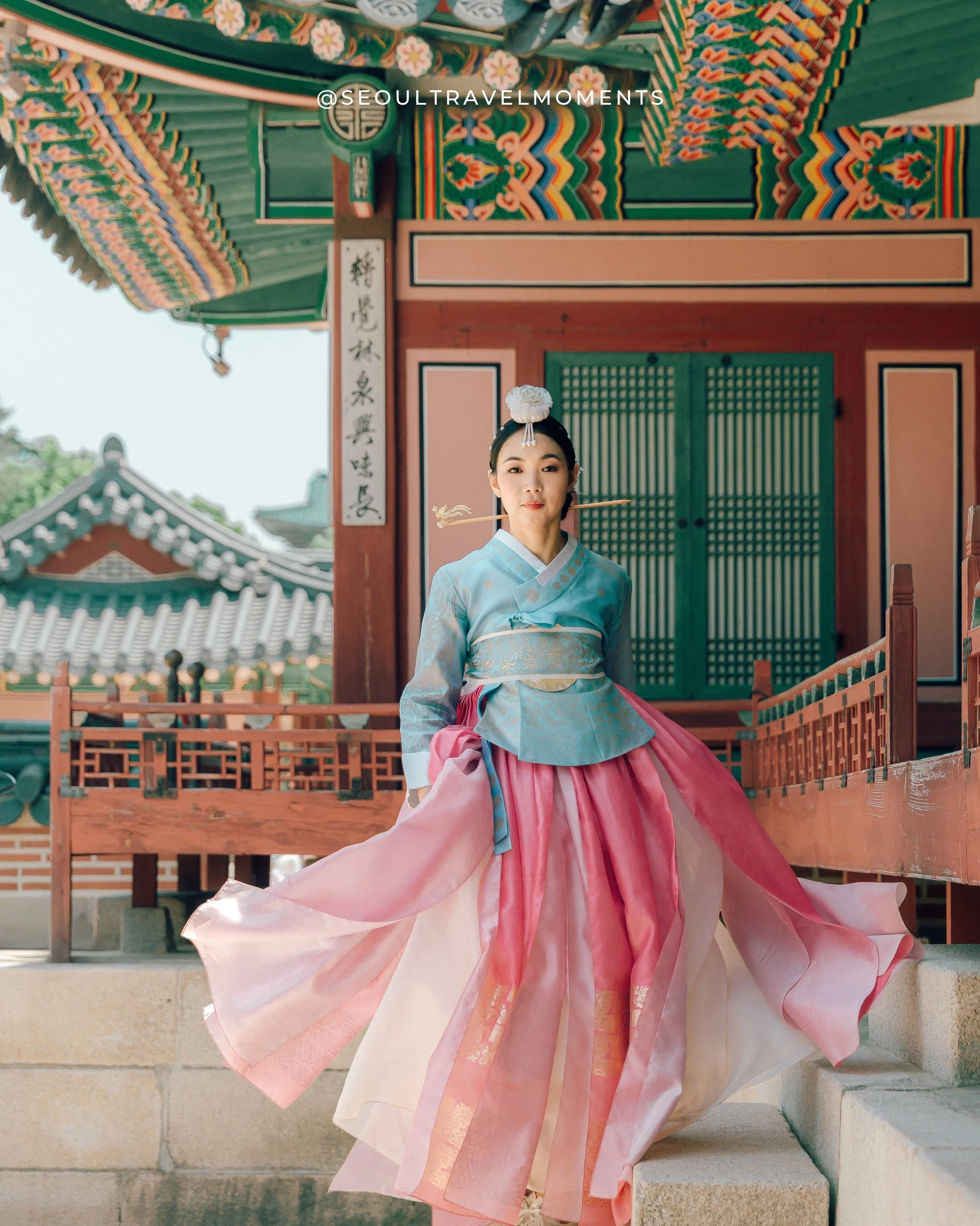 A Royal Moment in Time: The Gyeongbokgung Palace Photoshoot Experience
