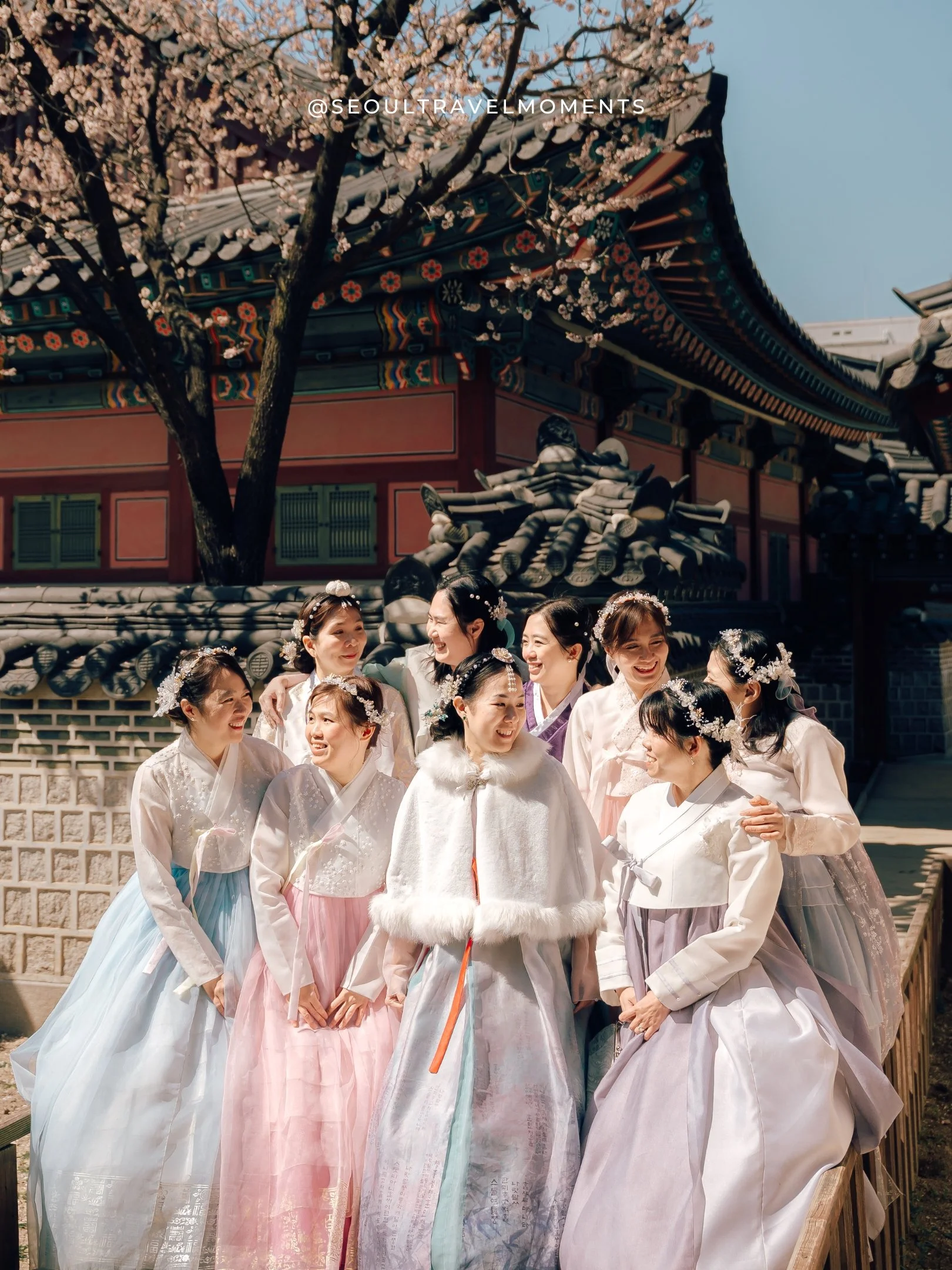 friends creating travel memories in seoul during a hanbok photoshoot