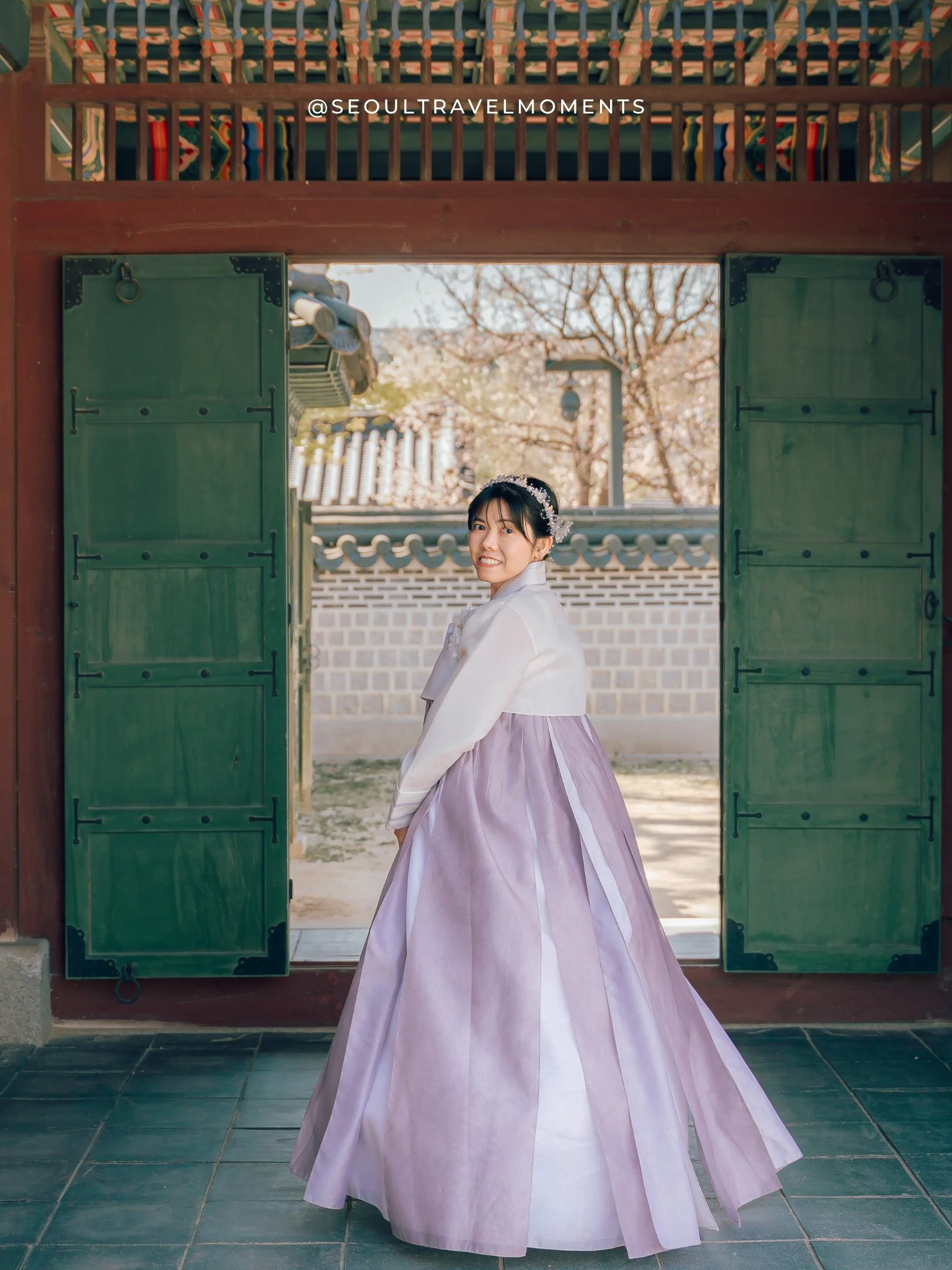 friends laughing together in hanbok at changdeokgung palace
