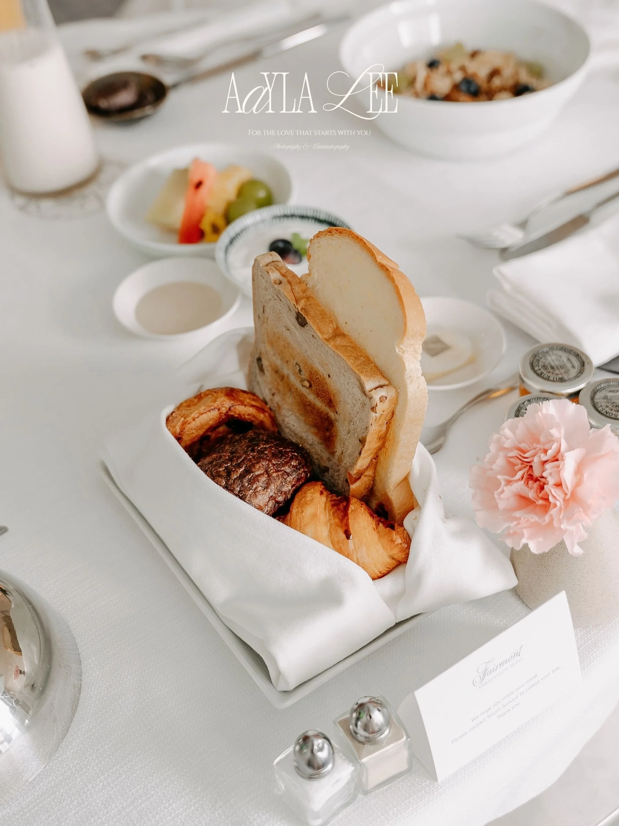 Toast basket and bacon plate, hospitality food photographer AaylaLee