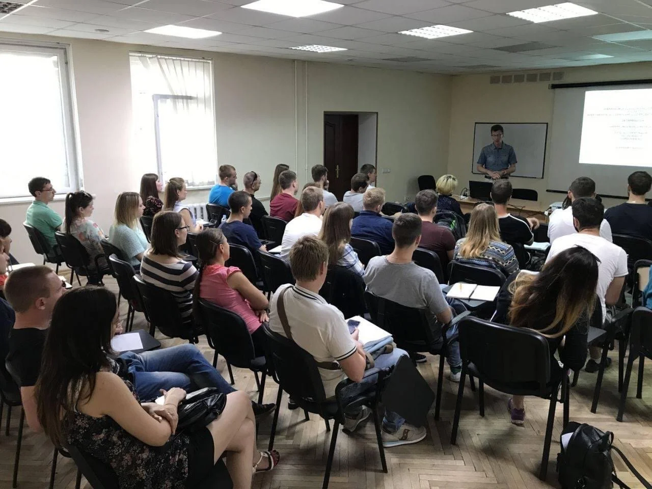 Leo Krivskiy training medical professionals in Ukraine