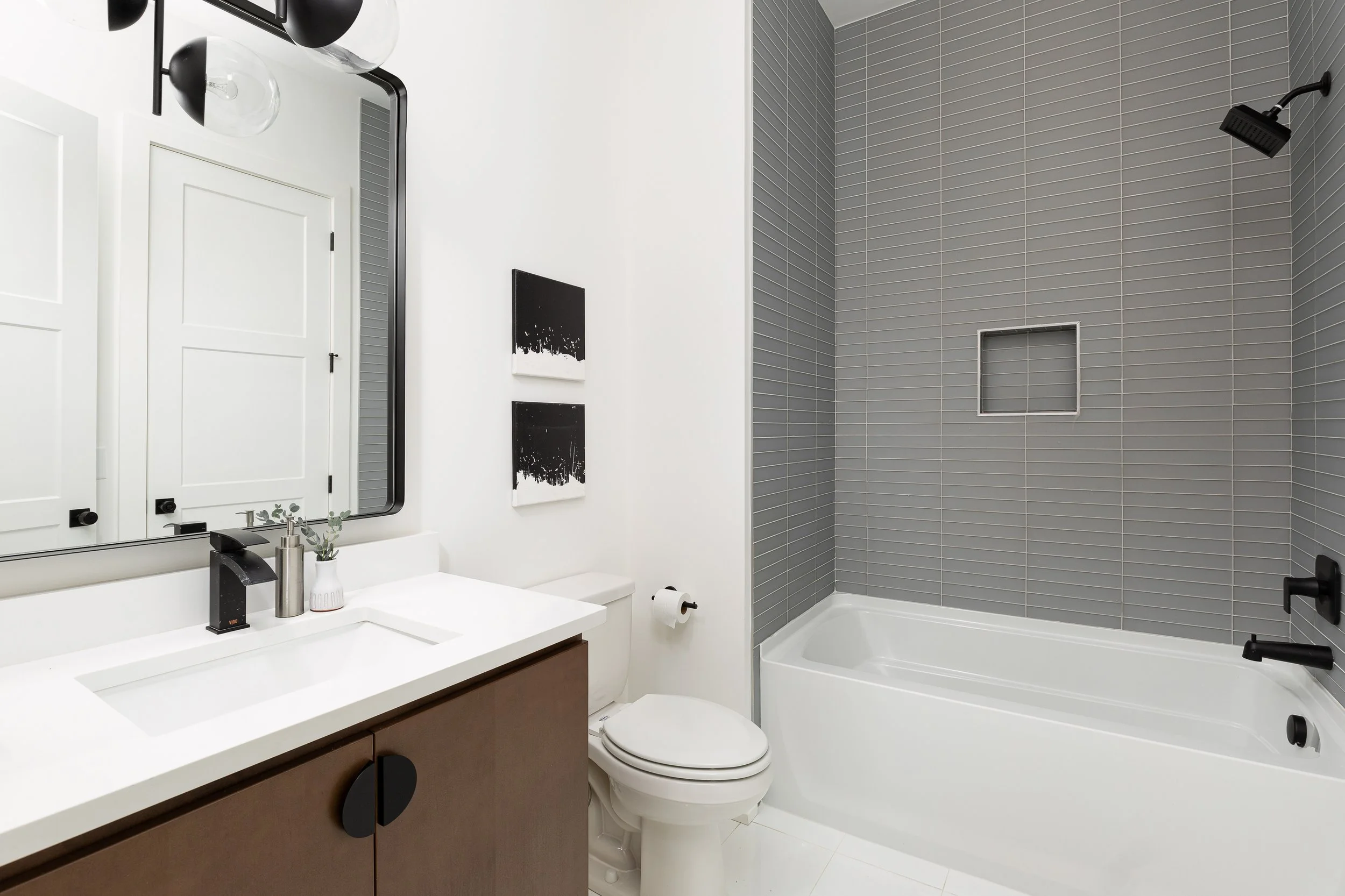 1026B Monroe St.-19.jpg