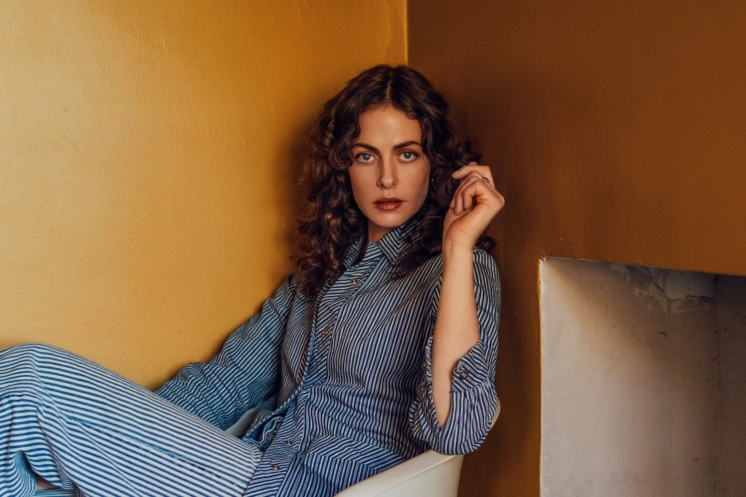 An ethereal folk artist who we are obsessed with...