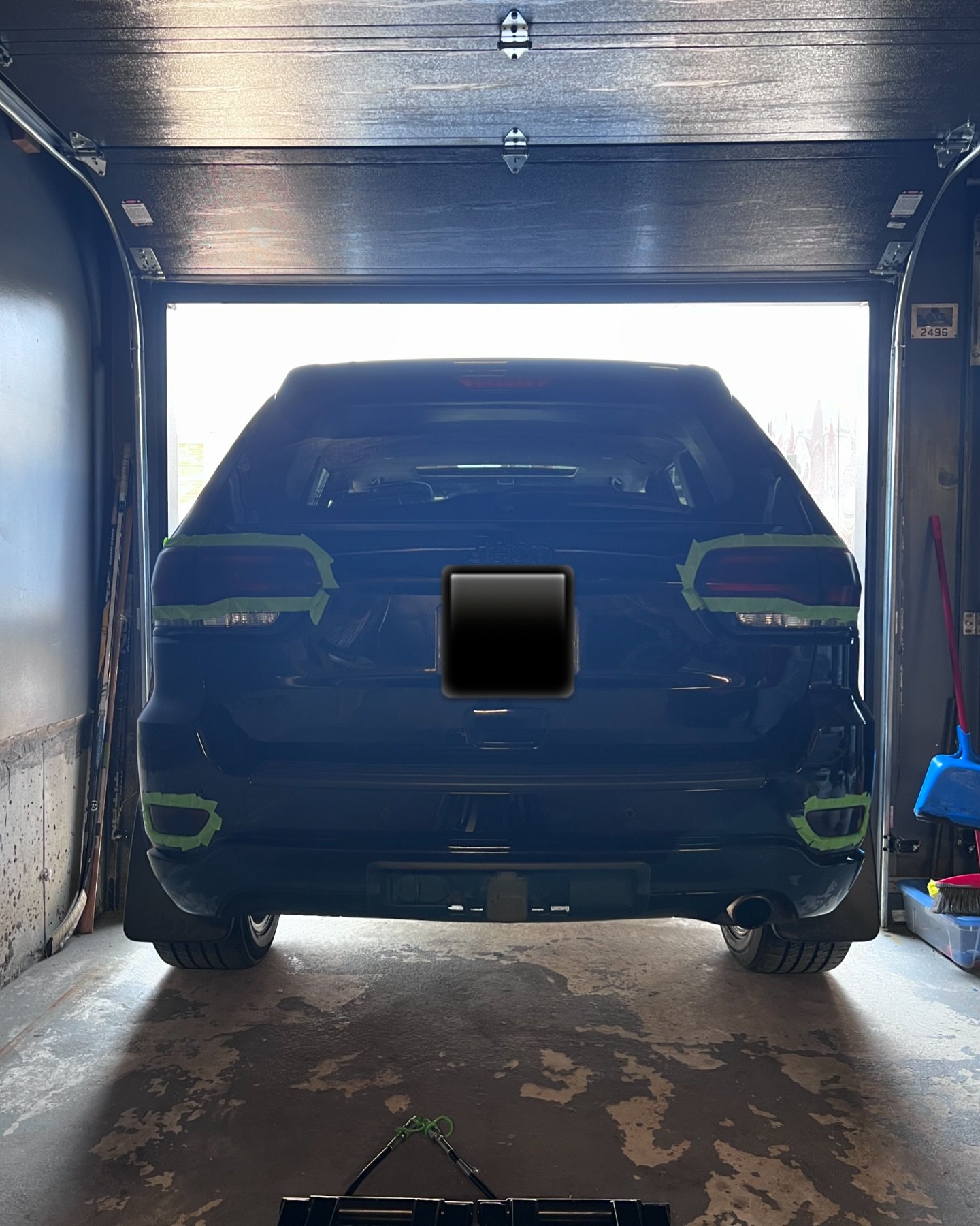 2018 Jeep Grand Cherokee came in for a proper brake light tint using Vvivids Light Smoke Tint. We removed the old stuck on product and replaced it with something that not only looks 100x better but will last longer too!
 
 **Offered:**
- Full vehicle