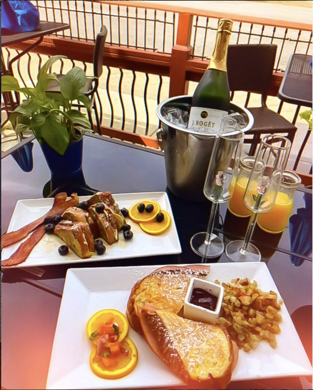 Sunday brunch at Lunasea Virginia Beach