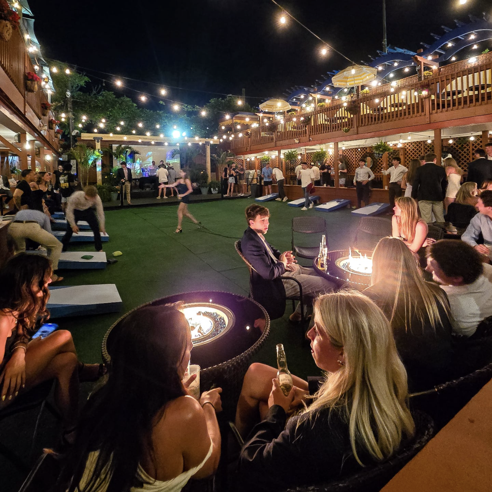 Virginia Beach Oceanfront bar scene at Lunasea