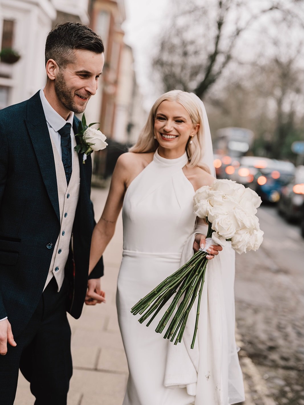 A beautifully made white bouquets is timeless for a reason 🤍
Clean, elegant and quietly confident, classic whites will always have their place in modern weddings.

Moments like this, wandering the streets of York, bouquet in hand, soaking up that ju