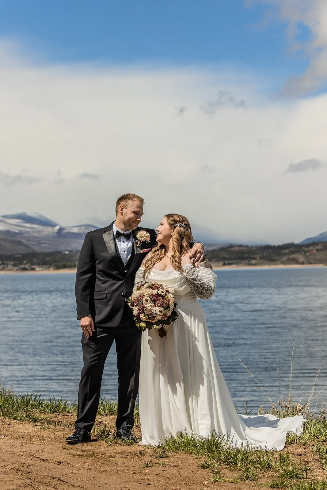A Grand Lake Airbnb Wedding 25