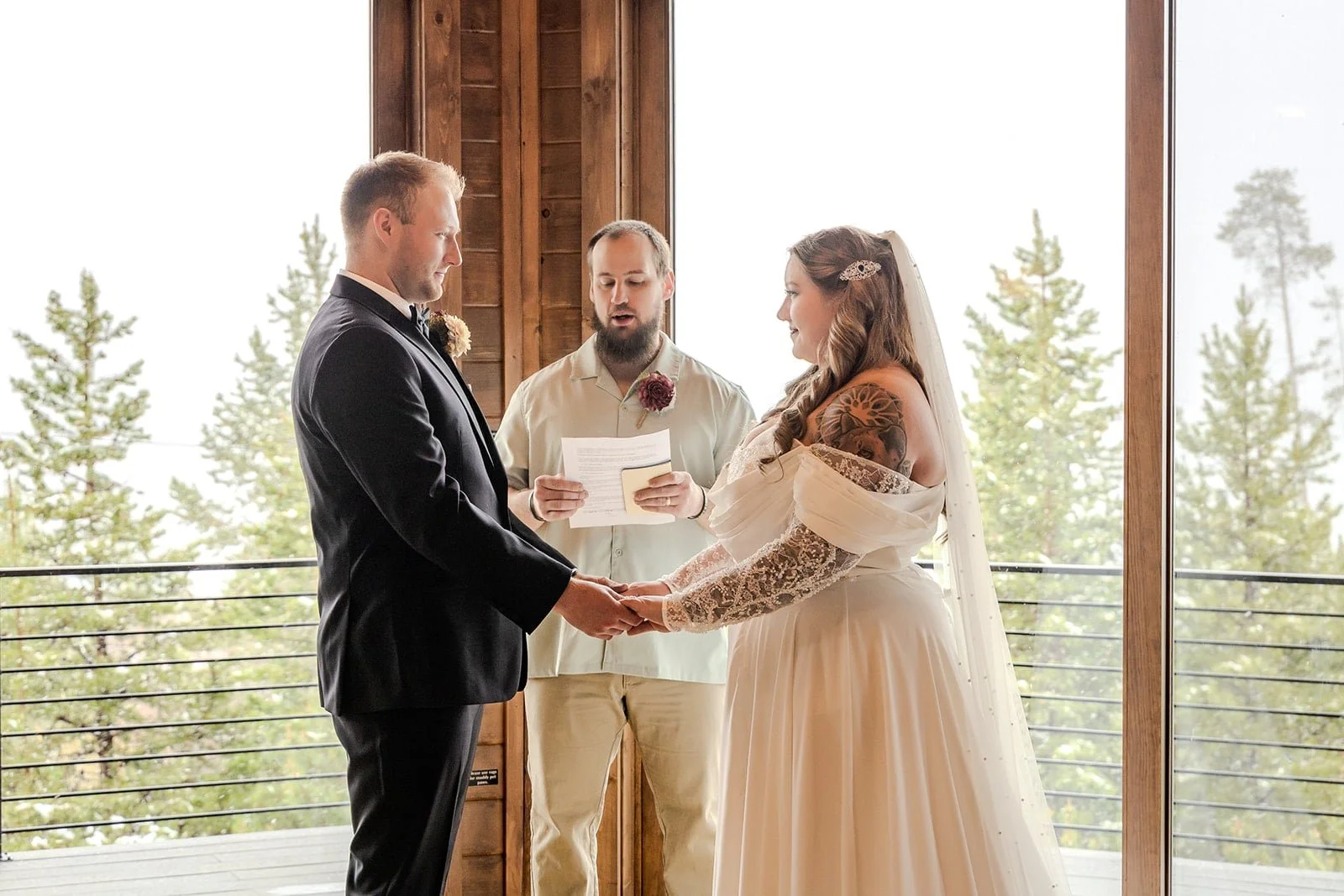 A Grand Lake Airbnb Wedding 15