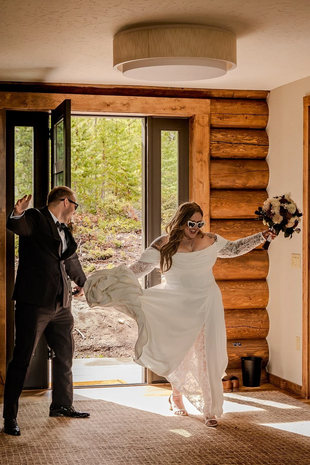 A Grand Lake Airbnb Wedding 36