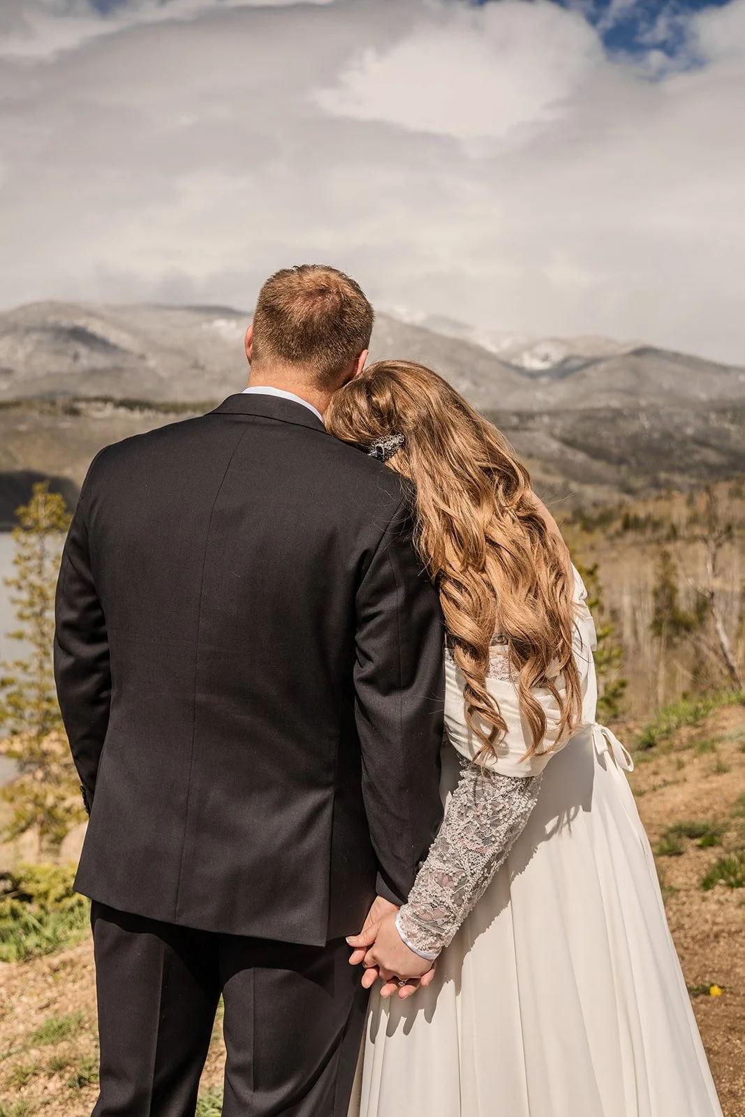 A Grand Lake Airbnb Wedding 30