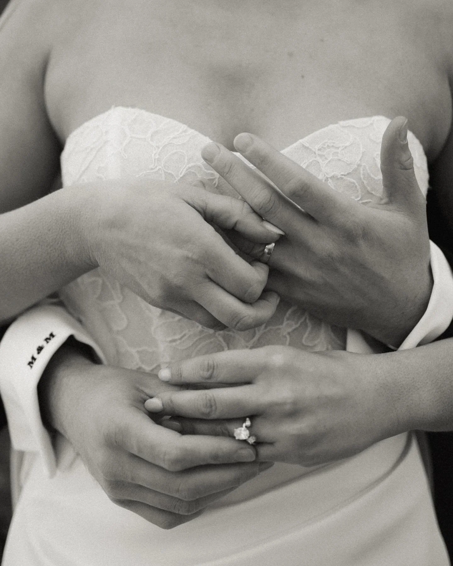 Sneak peeks of M&amp;M&rsquo;s stunning winter wedding 🤍

Marina is not only a client but a friend too, so it was so special for me to get to document their day! 

Photographer: @charlieoliviagrantham 
Venue: @thebarnatgibbethill 
Florals: @copper_p