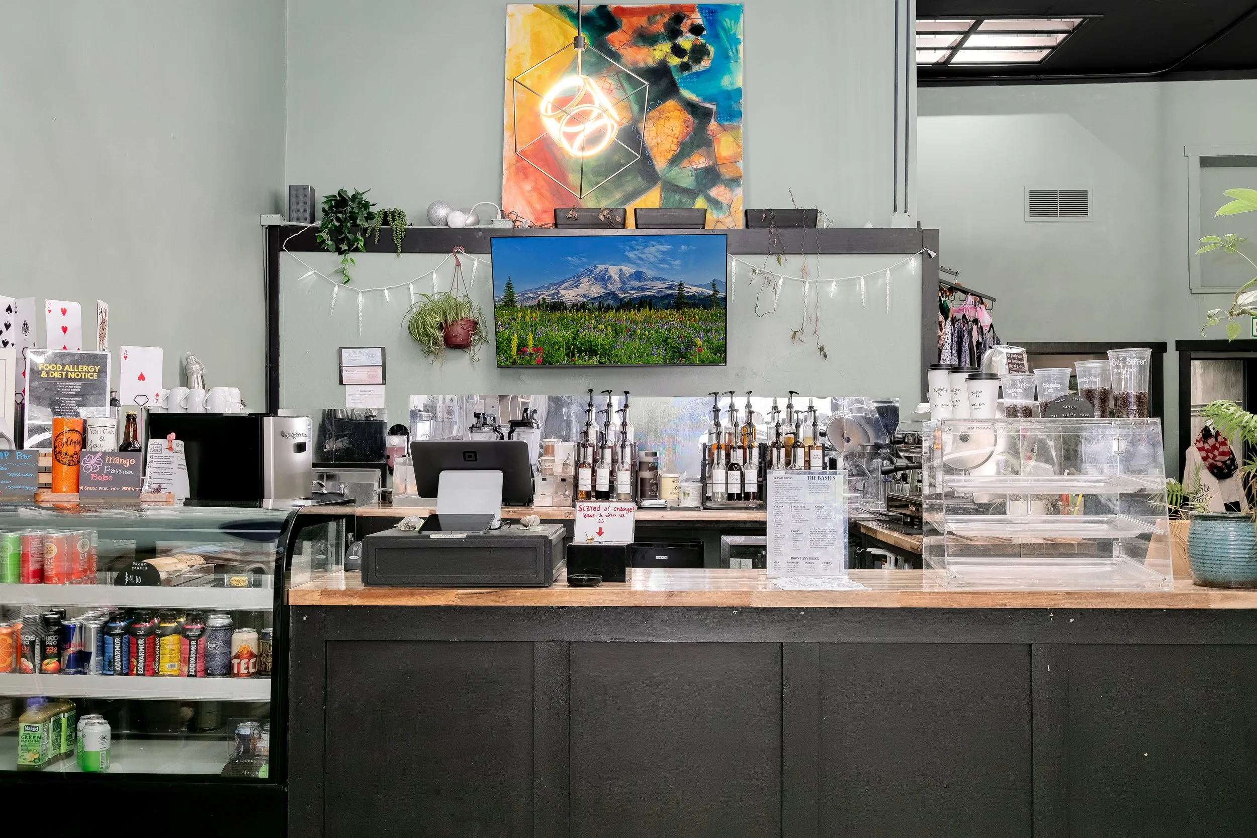 24-Checkout Counter_Coffee Area.jpg