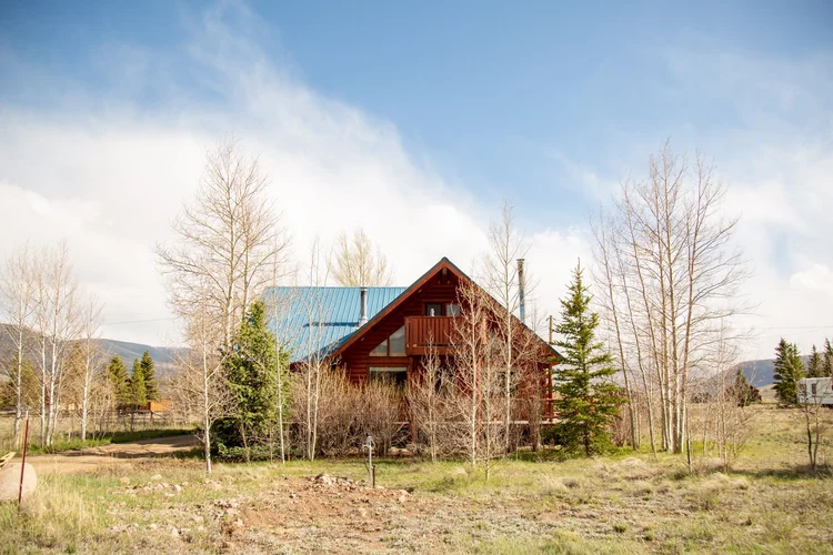 Homes and Cabins for Sale in Creede, Del Norte Colorado — Broken Arrow Ranch & Land LLC