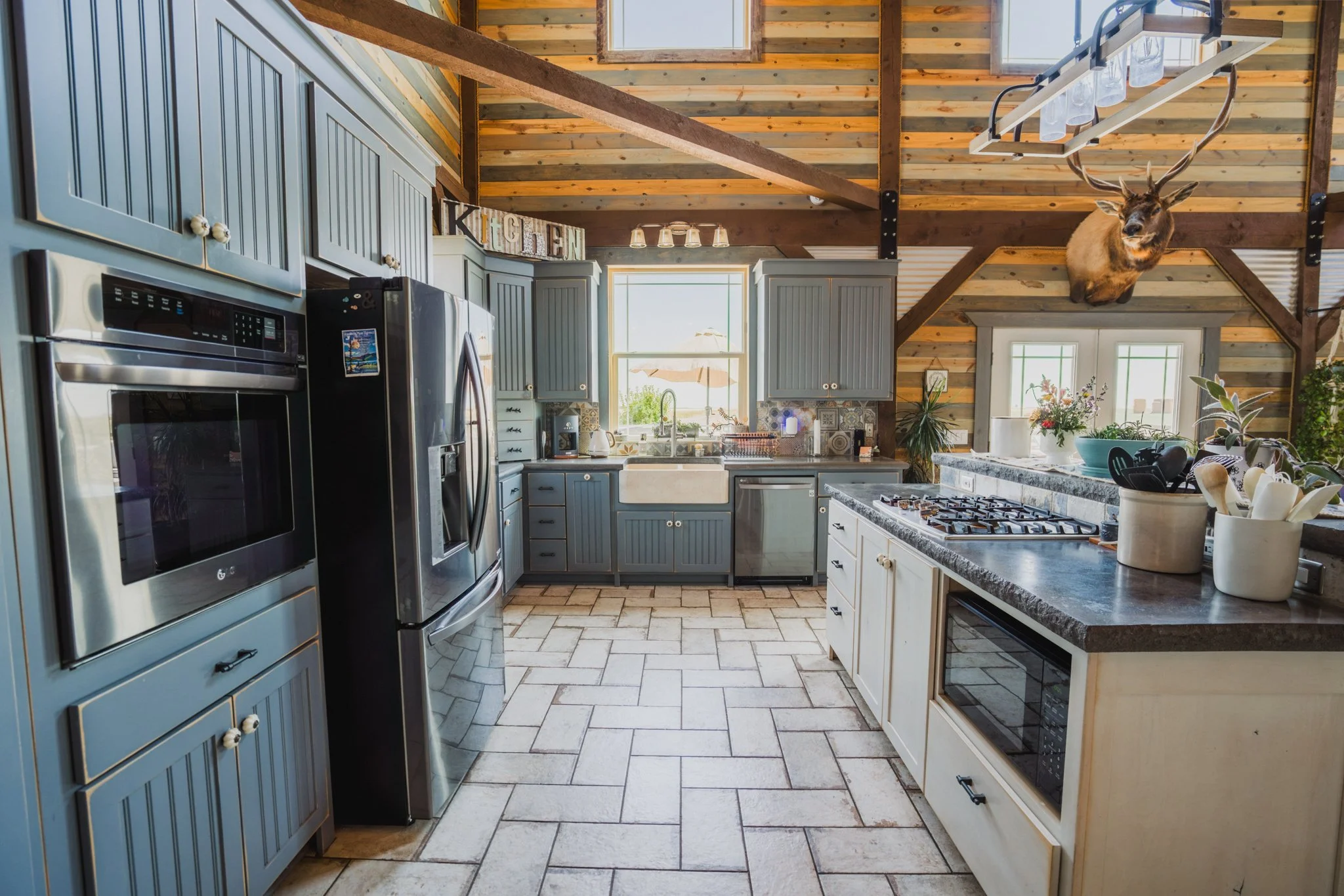 18 - Kitchen - 2218 CR 43.jpg