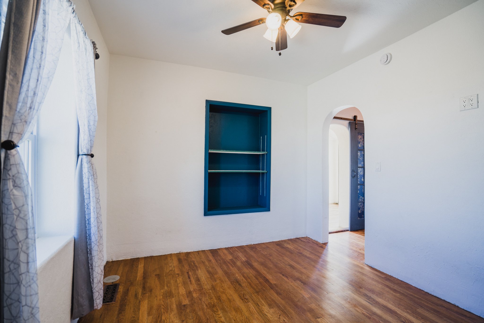 28 - Bedroom 2.jpg