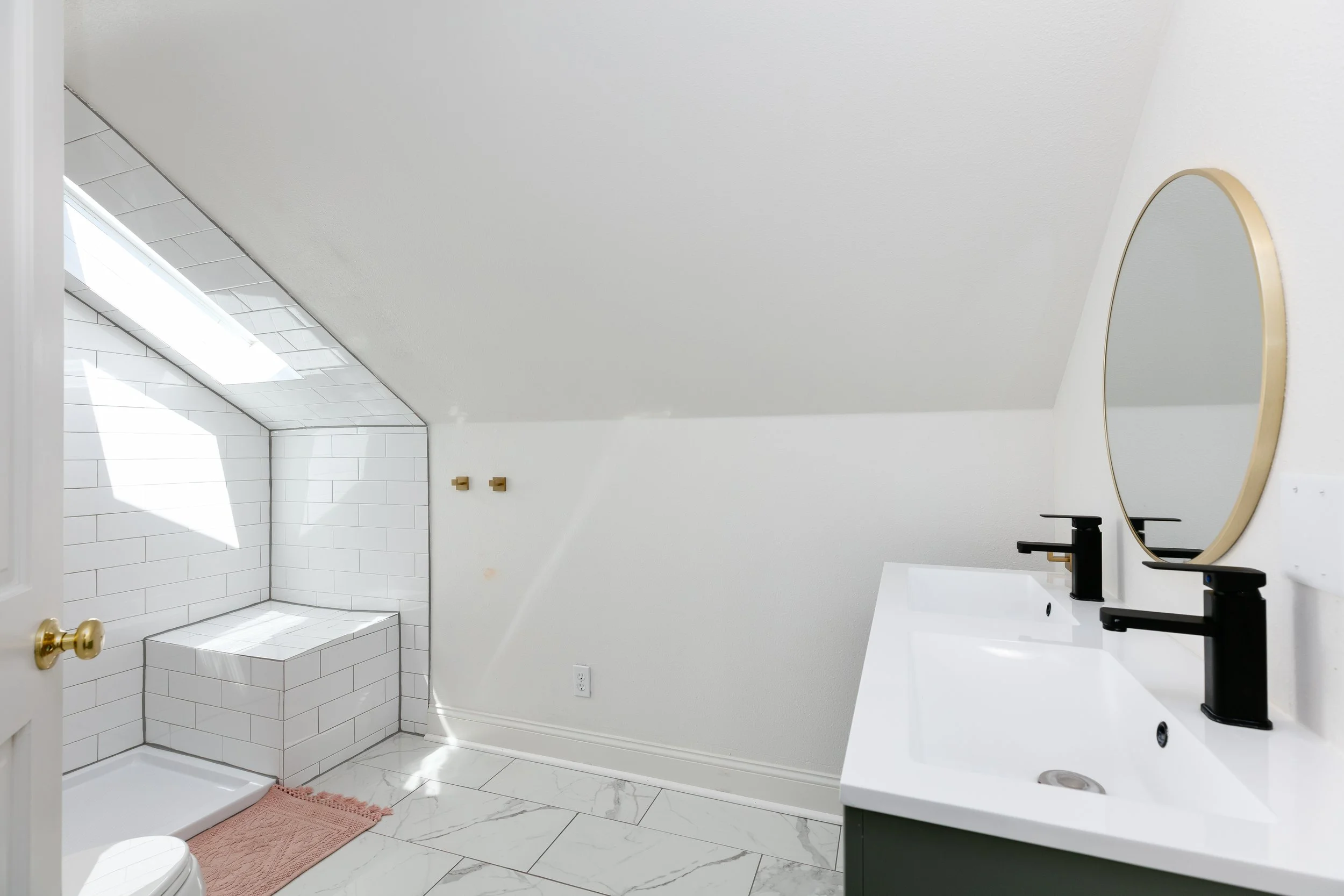 51-Bathroom.jpg