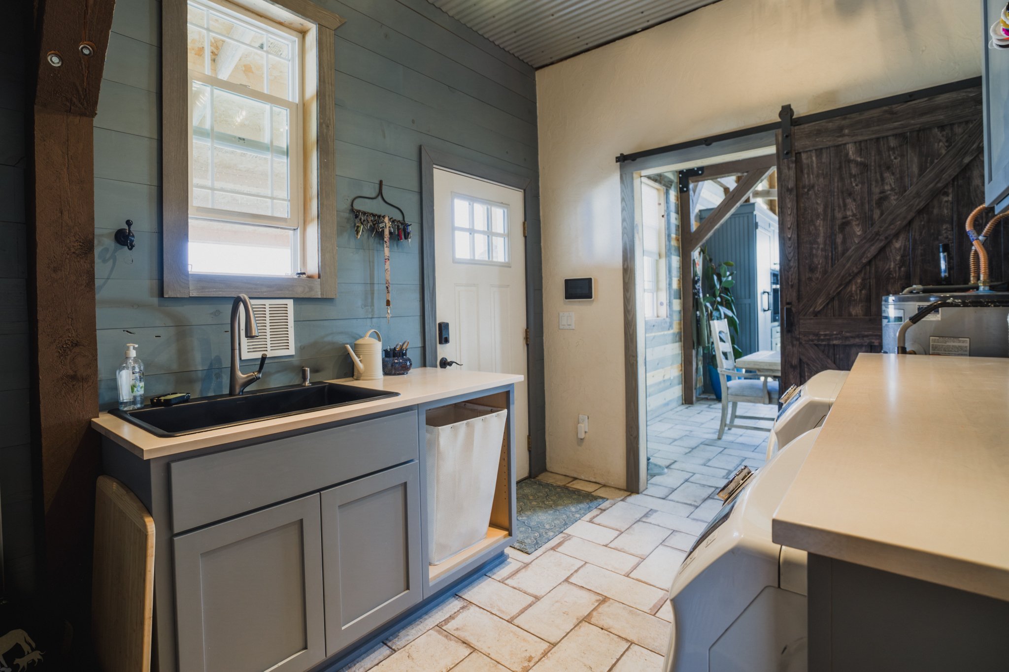 31 - Laundry Room - 2218 CR 43.jpg