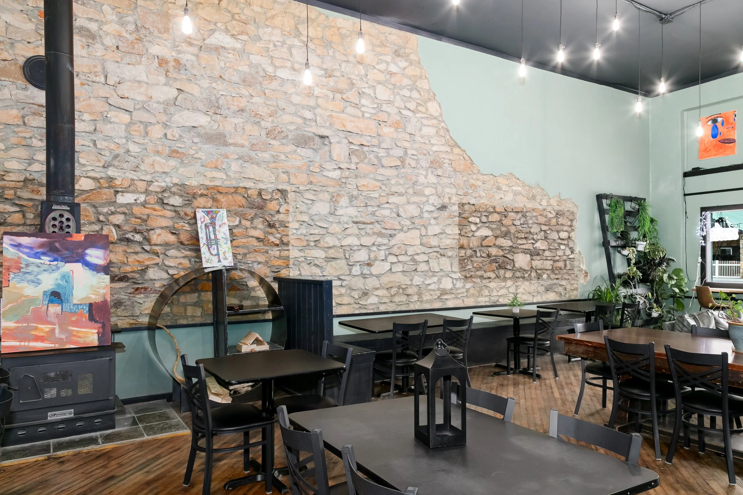 16-Main Dining Area.jpg