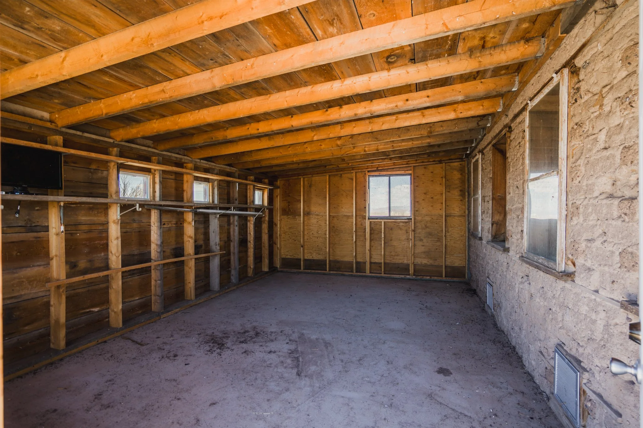 45 - Interior Out-building.jpg