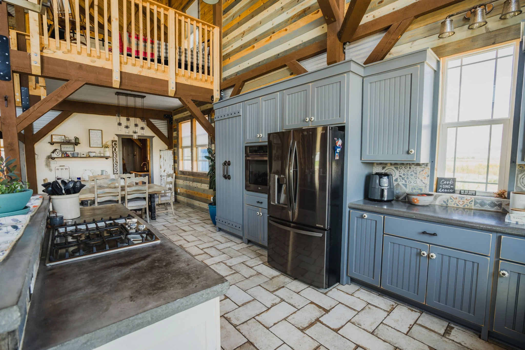 21 - Kitchen - 2218 CR 43.jpg